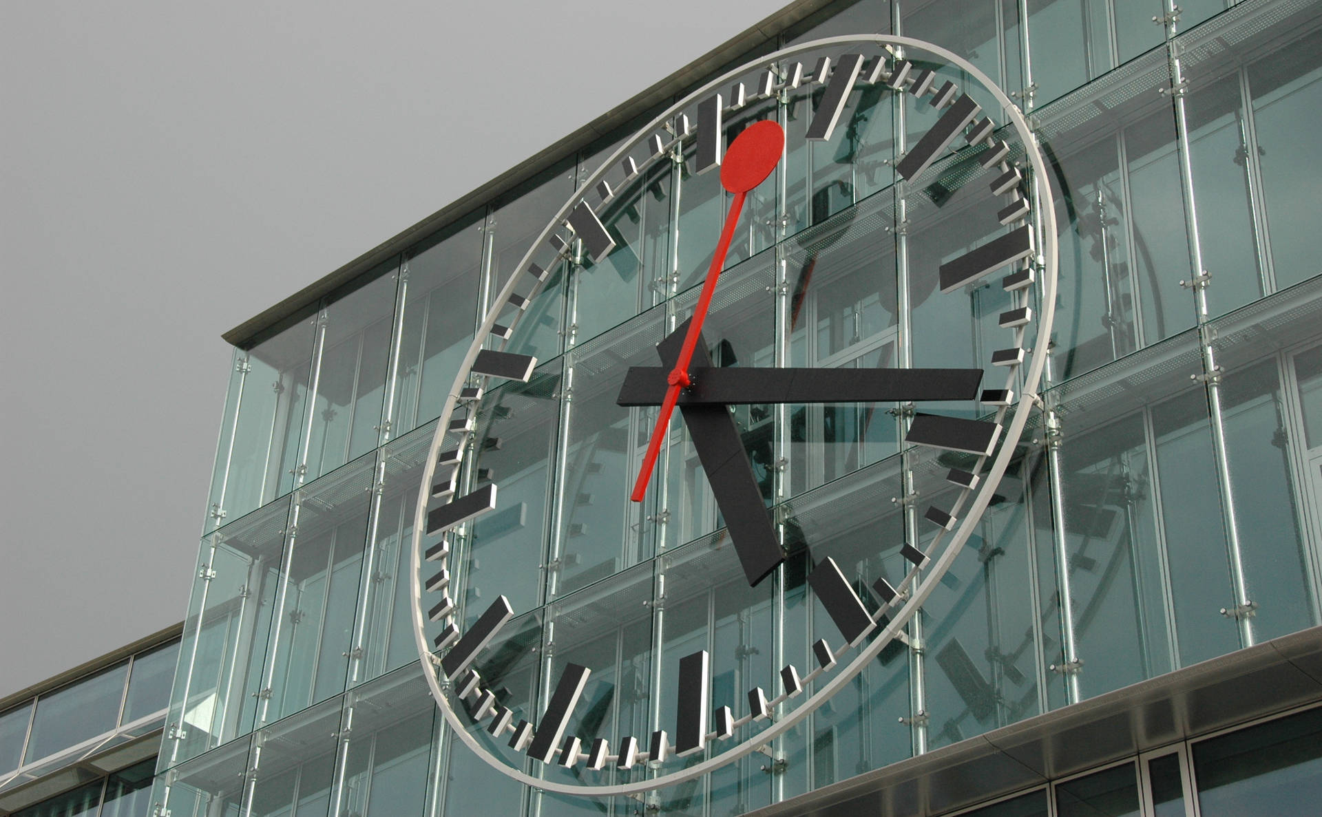 Giant Istanbul Cevahir Clock Background