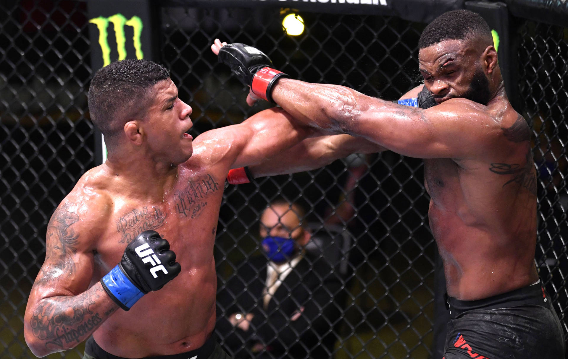 Gilbert Burns Punches Tyron Woodley