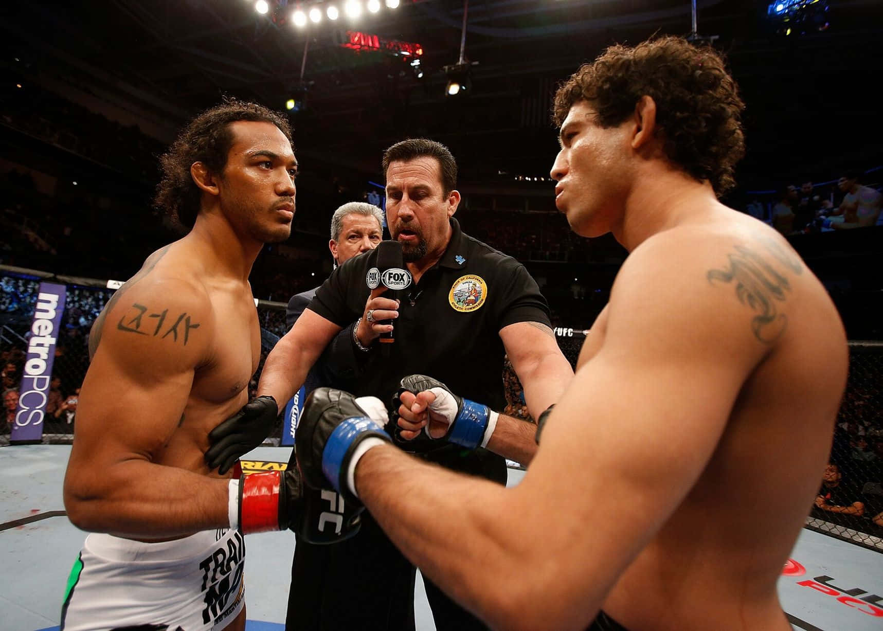 Gilbert Melendez Face Off Benson Henderson Background