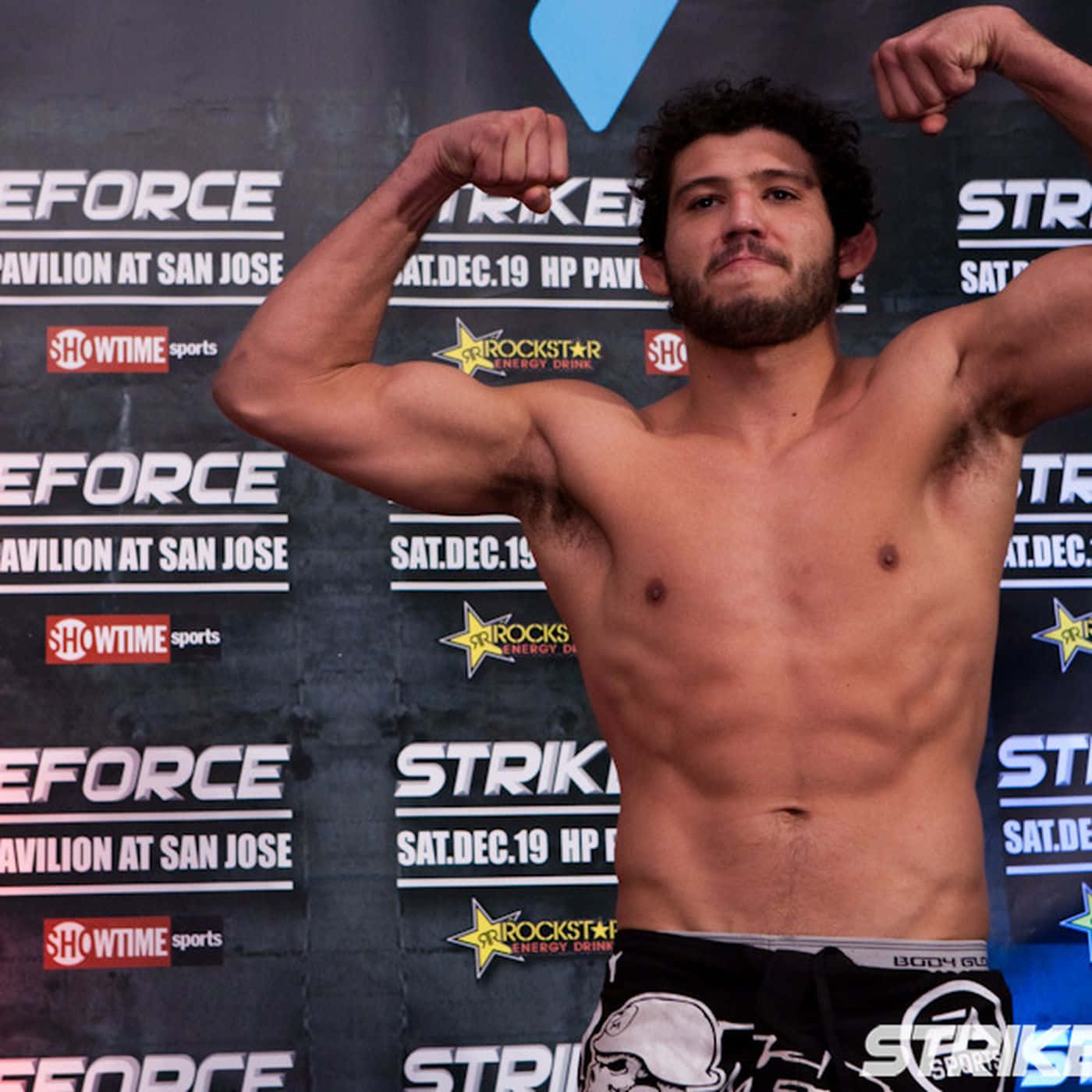 Gilbert Melendez Flex Muscle Abs Background