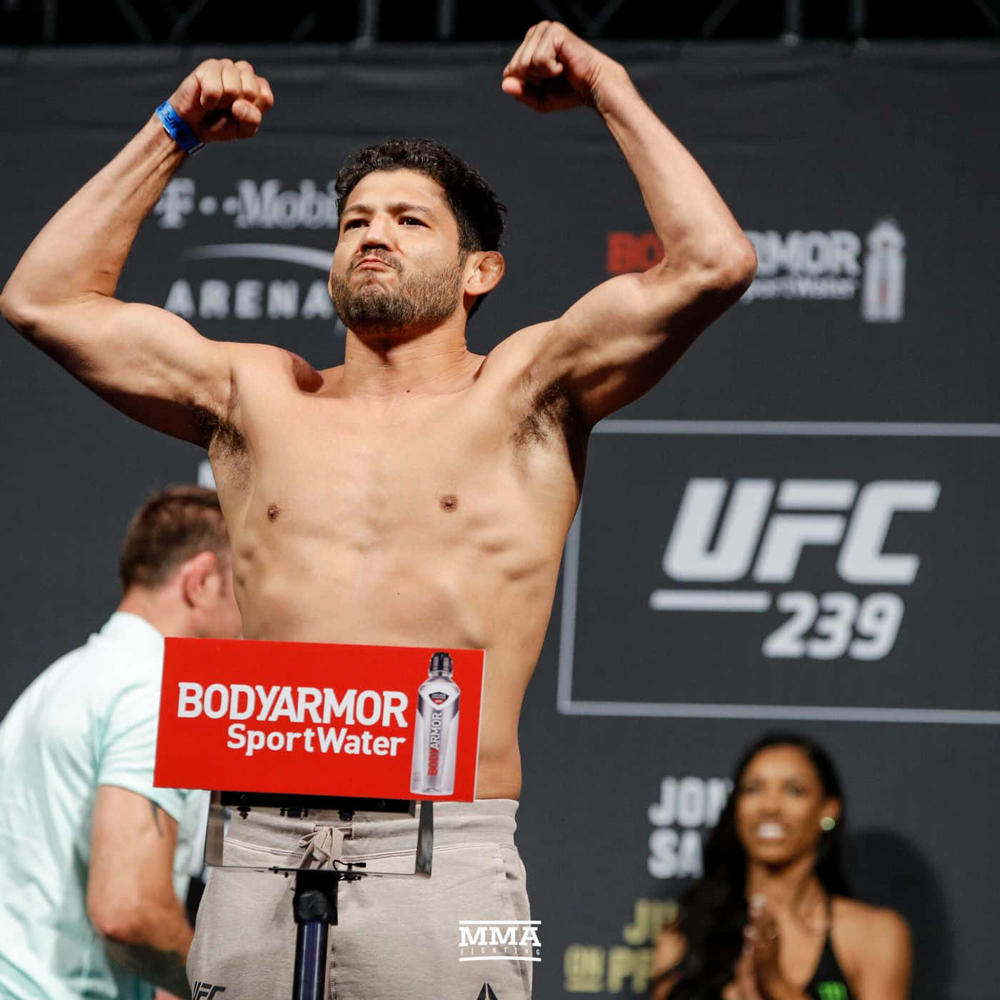 Gilbert Melendez Ufc 239 Weigh-in Pose Background