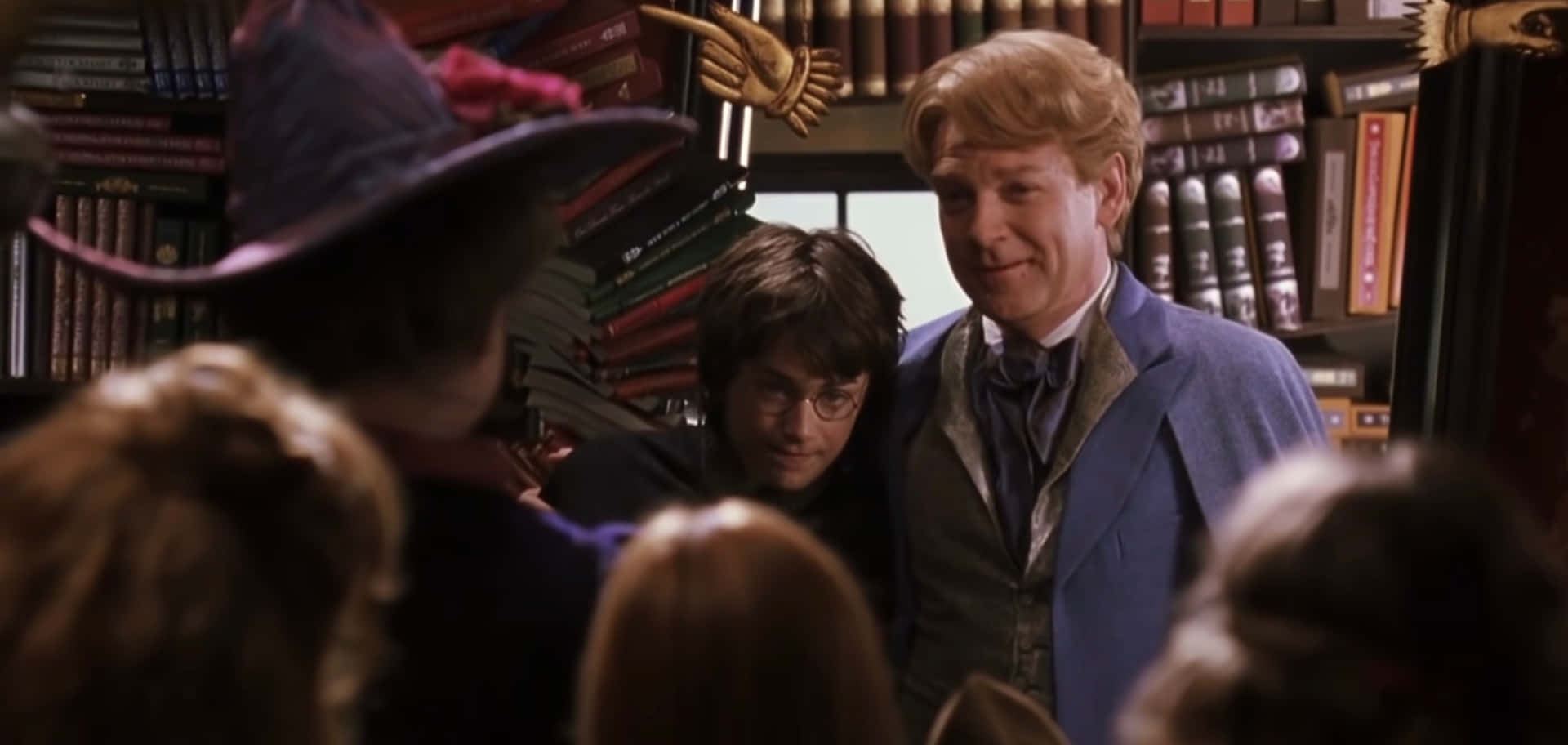 Gilderoy_ Lockhart_ Book_ Signing_ Scene Background