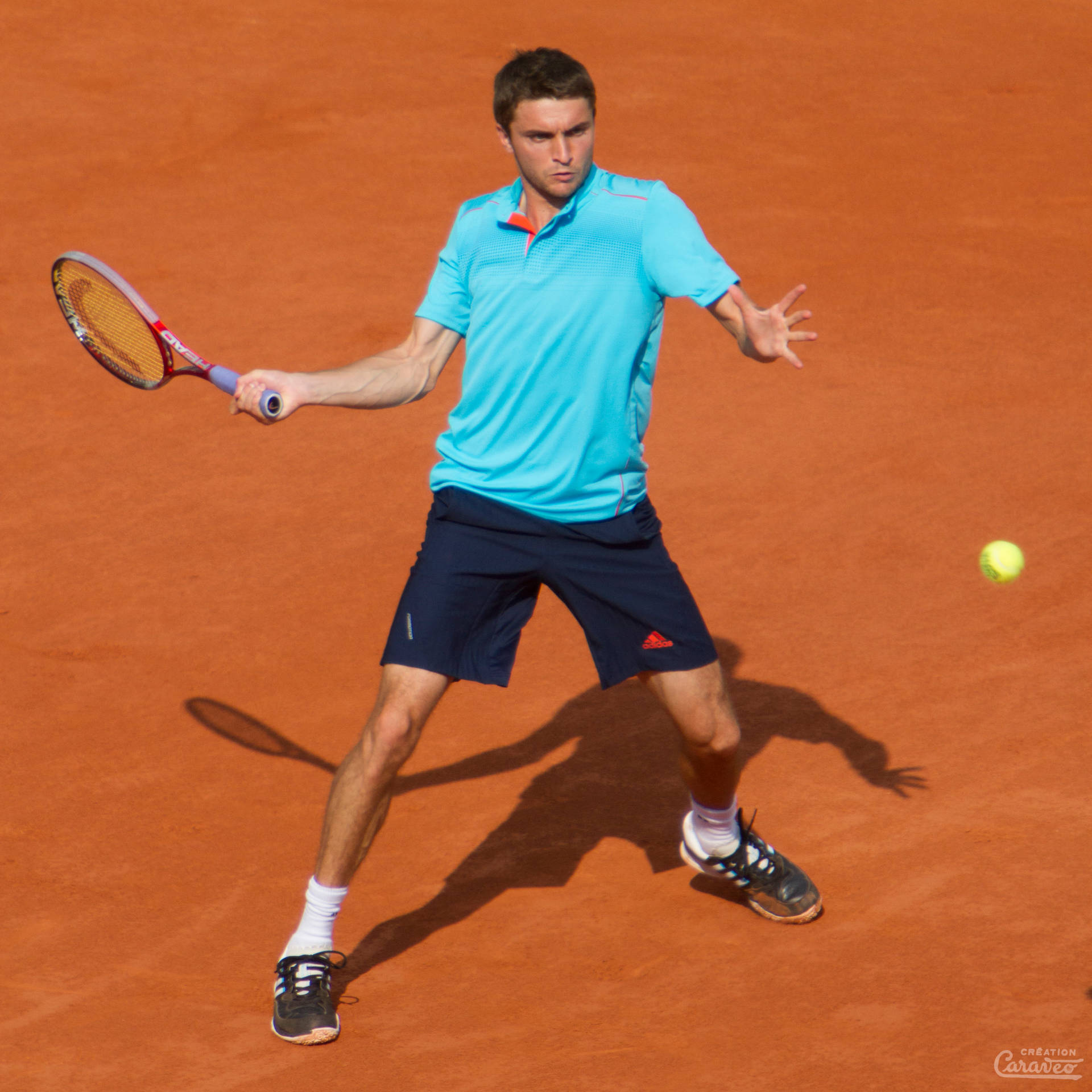 Gilles Simon Aiming Swing Background