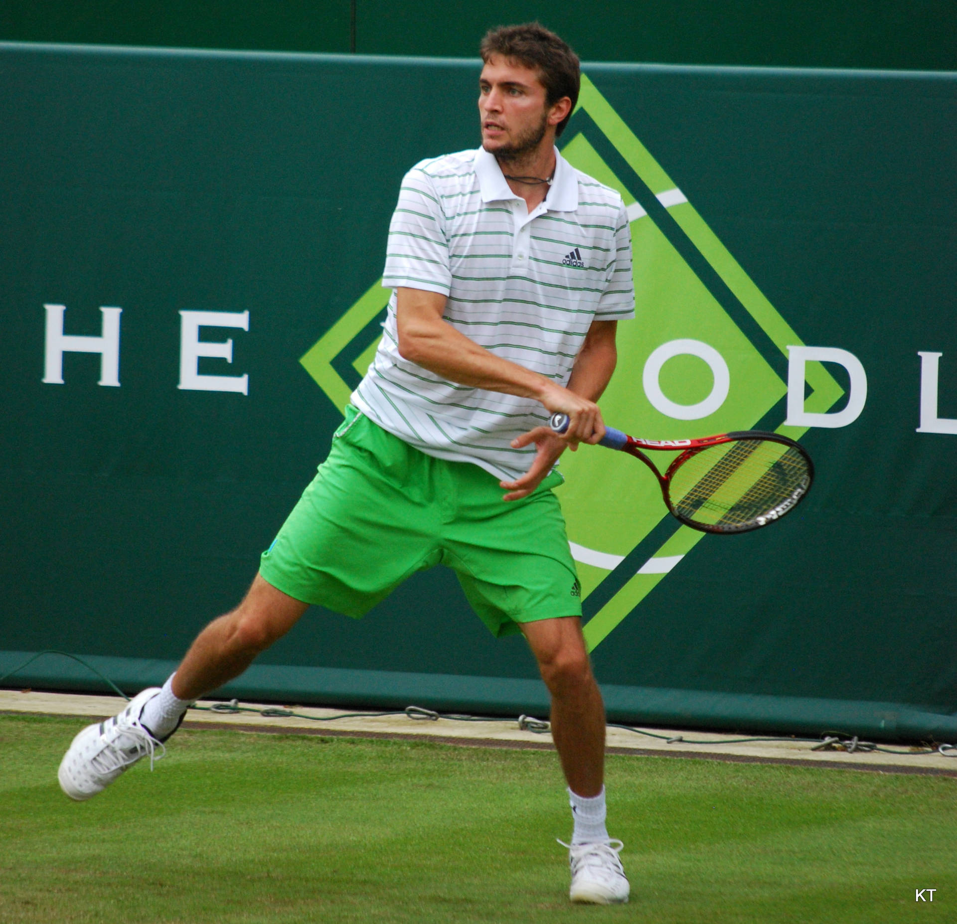 Gilles Simon Sprinting Background