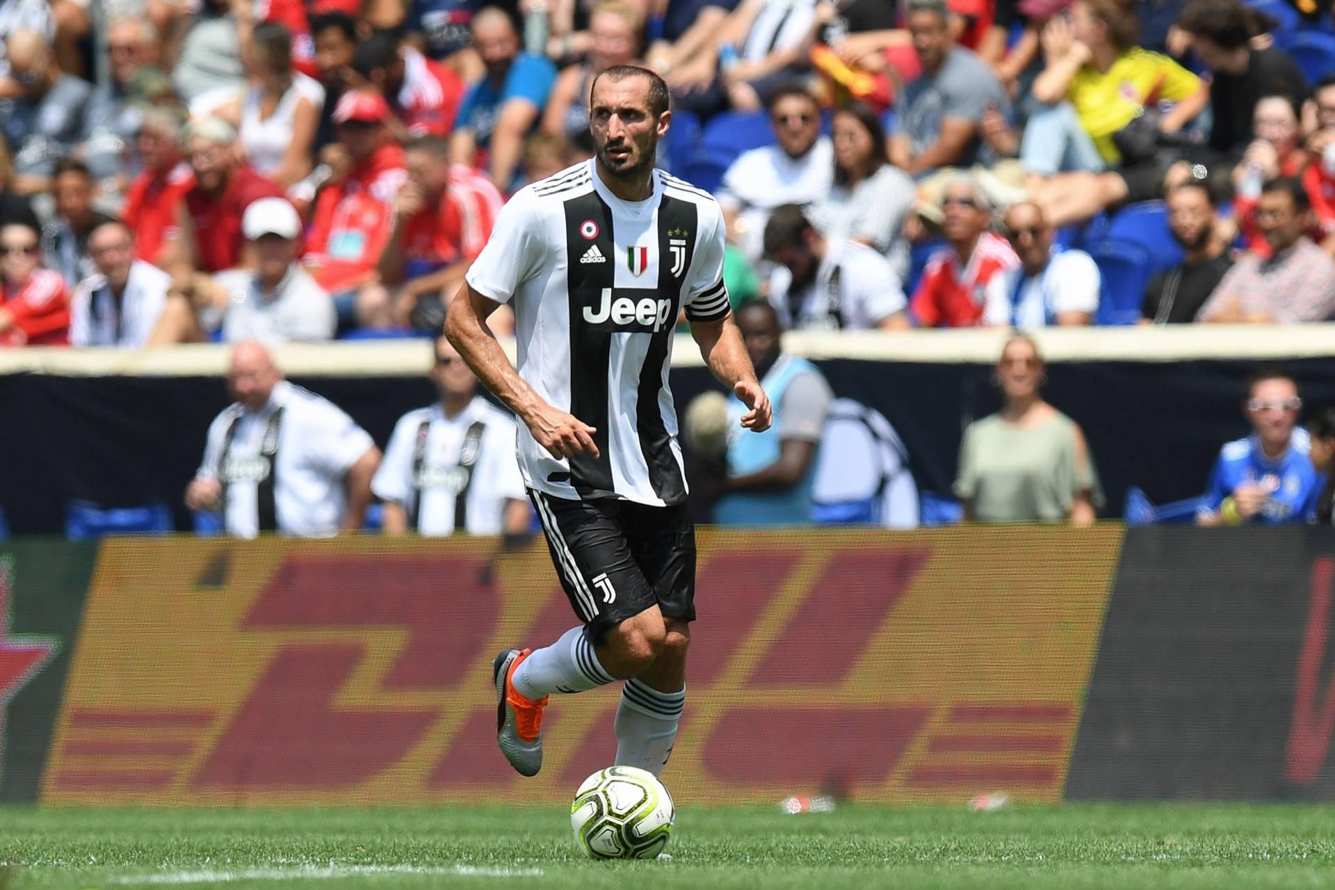 Giorgio Chiellini Juventus Football Club Kick Ball