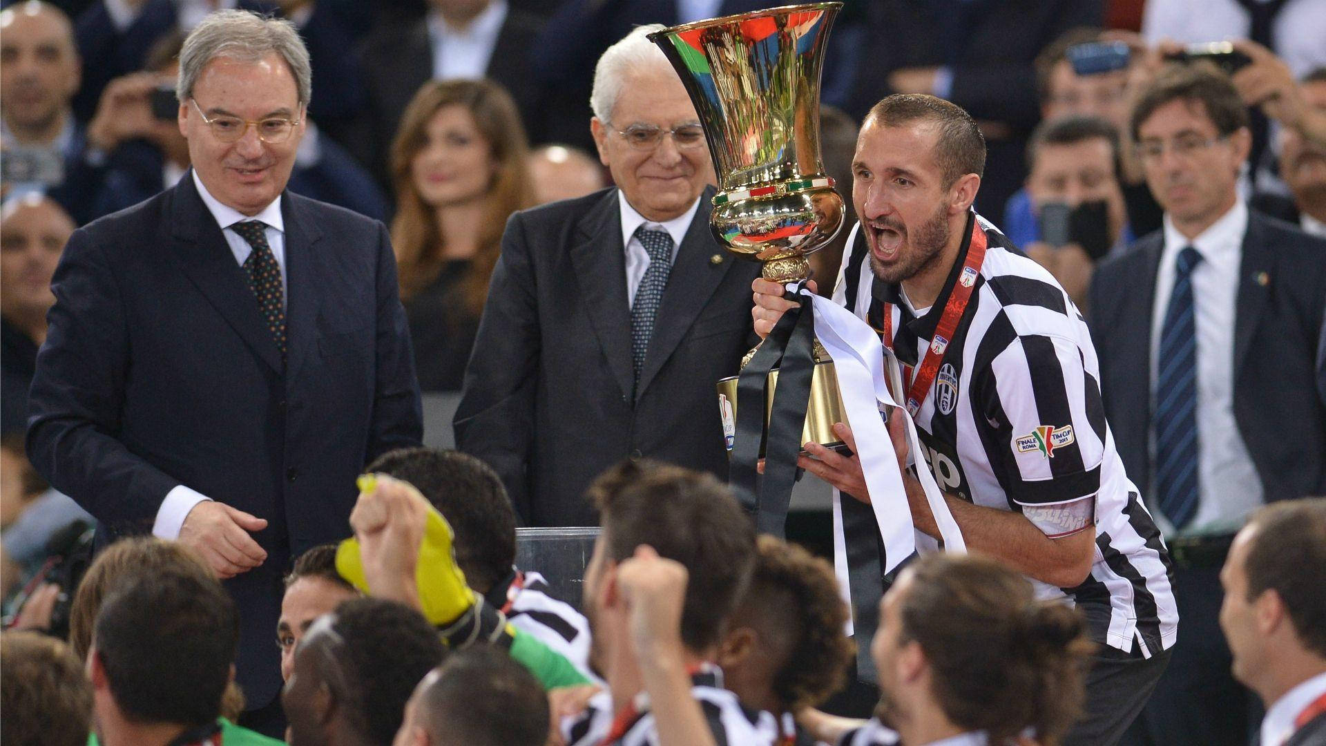 Giorgio Chiellini Trophy Winner Tim Cup Finals Background