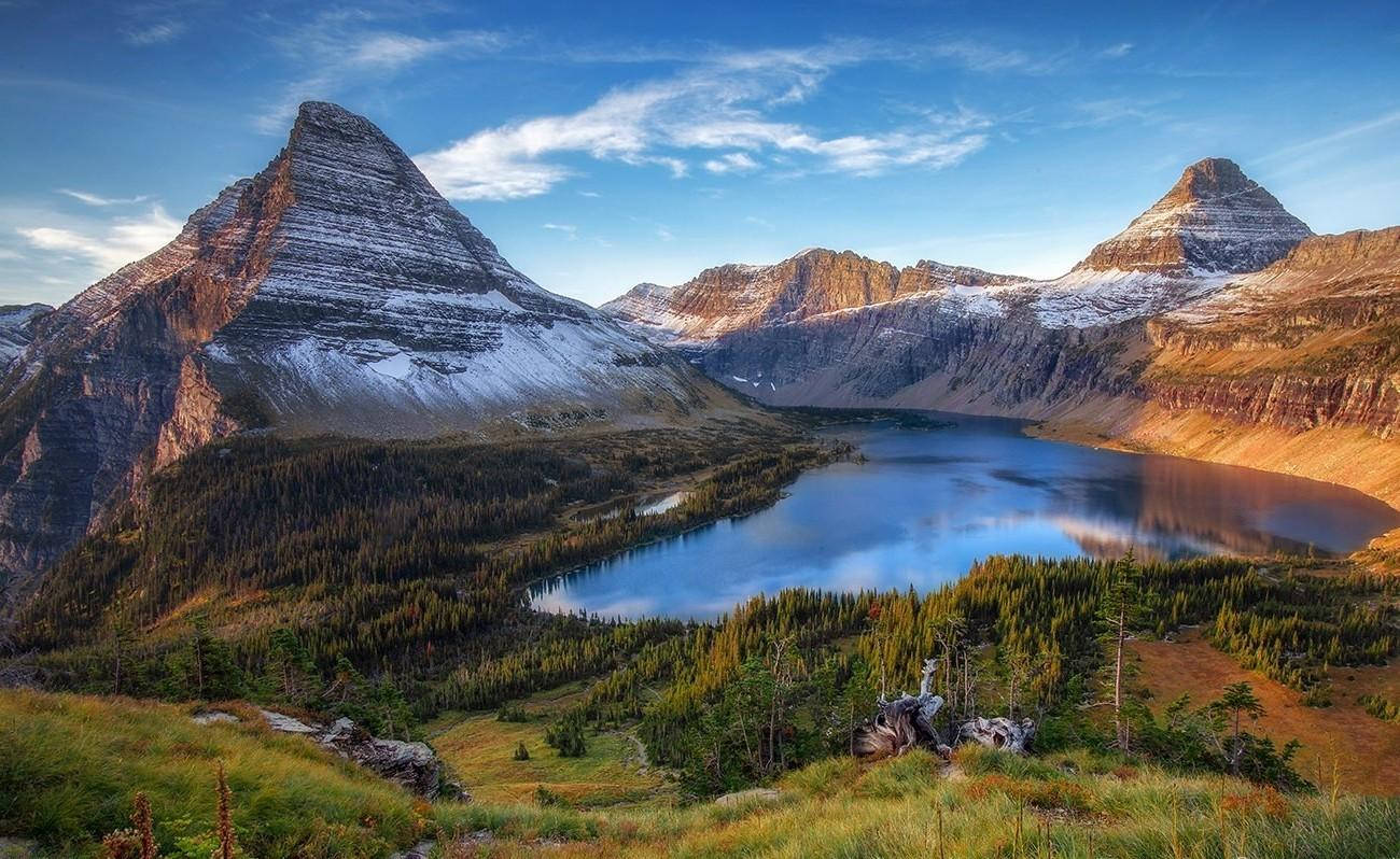 Glacier National Park Mountain Lake Background