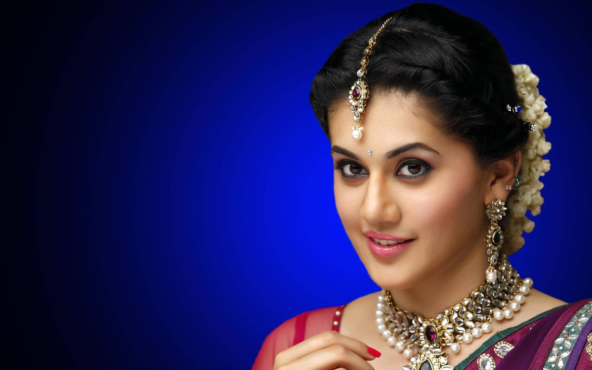 Glamorous Actress Taapsee Pannu