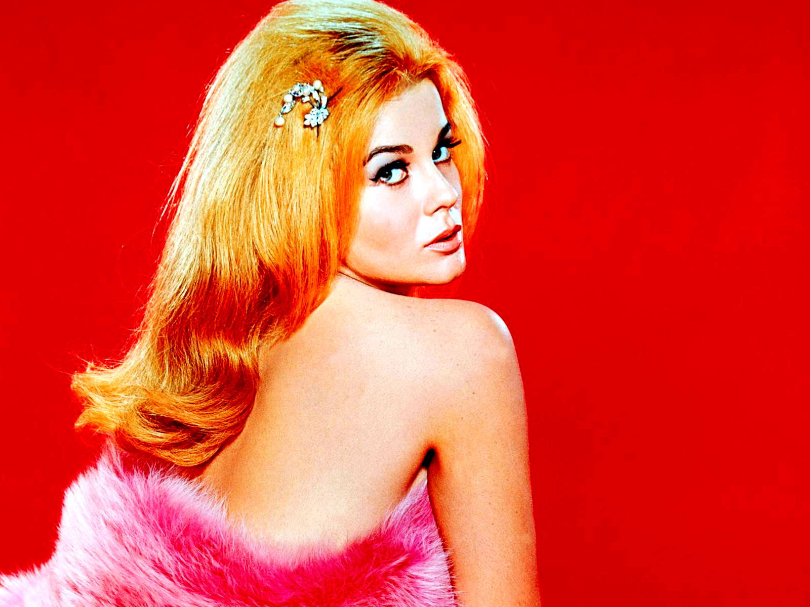 Glamorous Vintage Shot Of American Actress Ann Margret Background