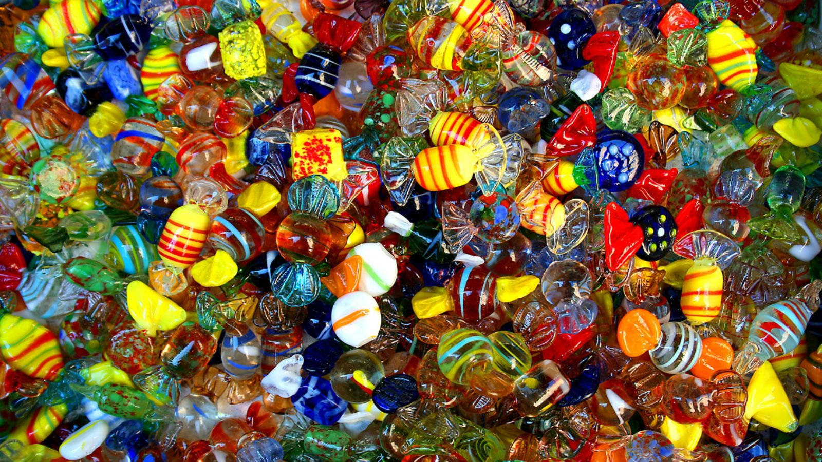 Glass Candy Full Hd 1600x900 Background