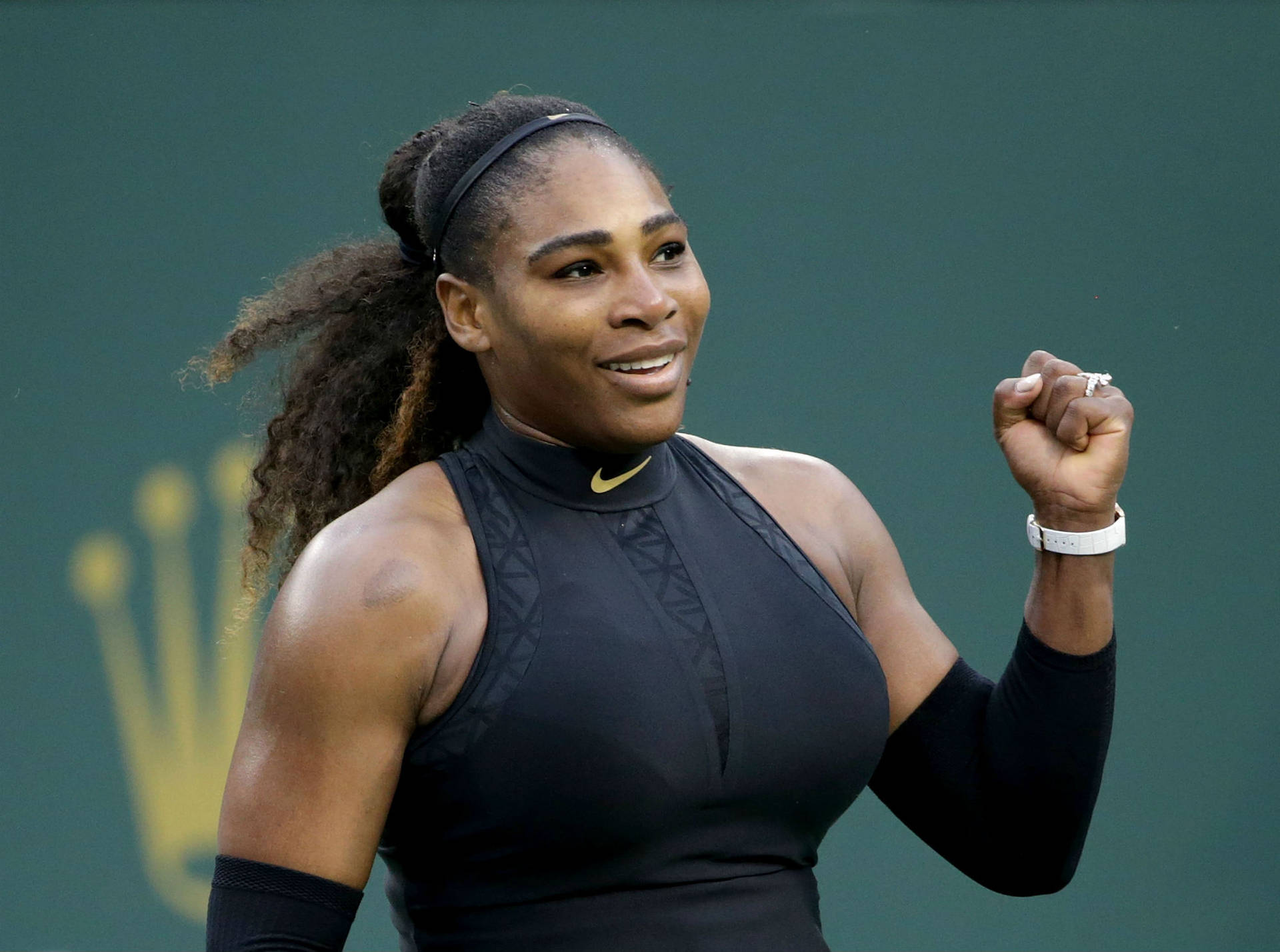 Gleaming Serena Williams Background