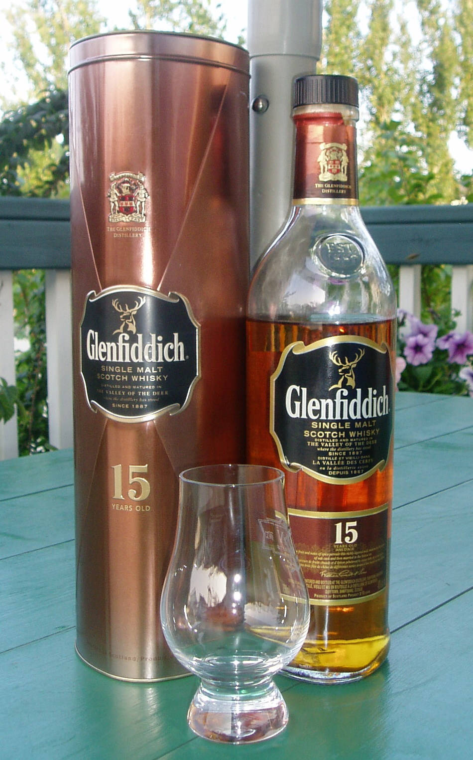 Glenfiddich 15 Year Old With Wee Glencairn Glass