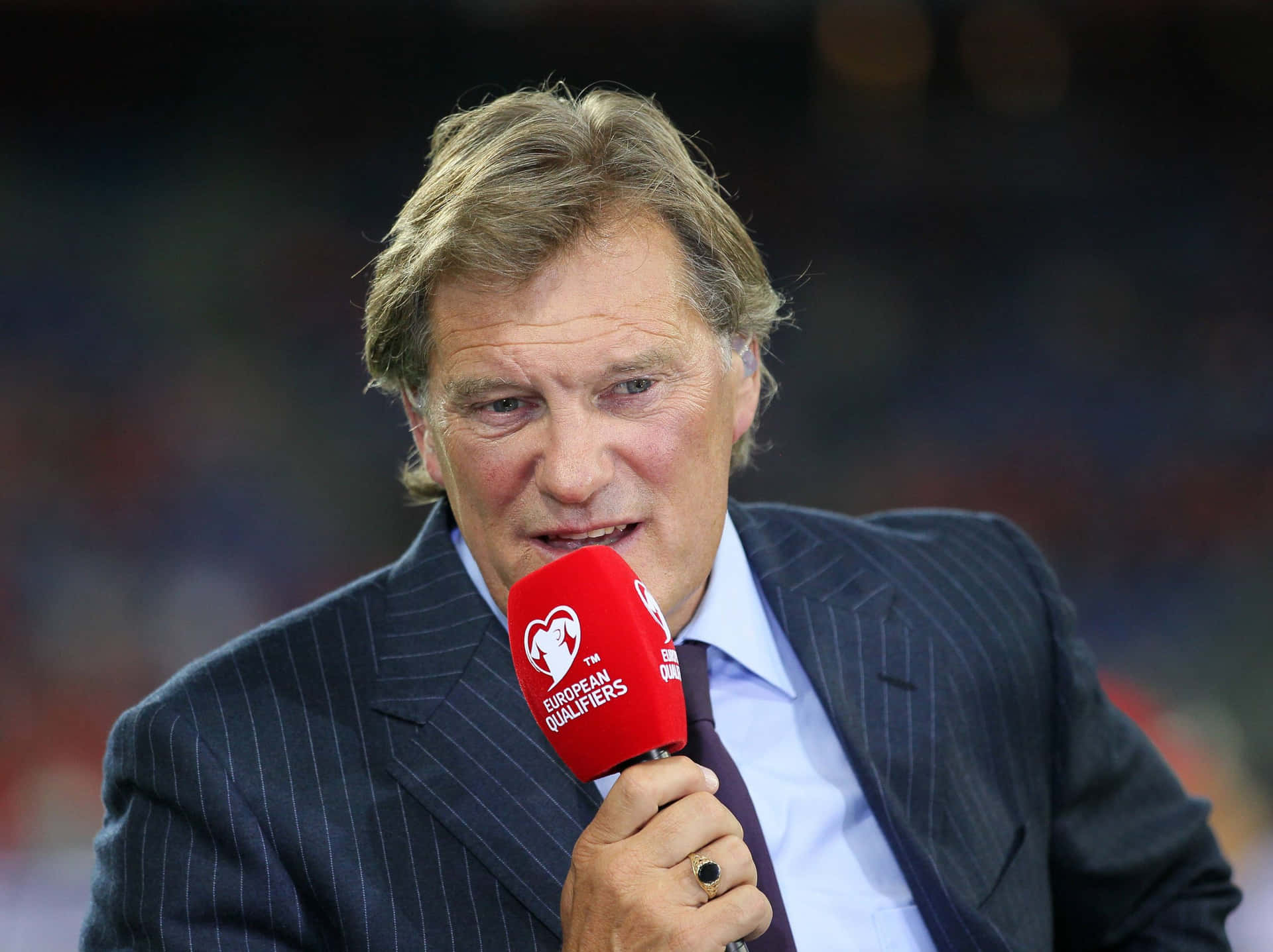 Glenn Hoddle English Football Commentator Background