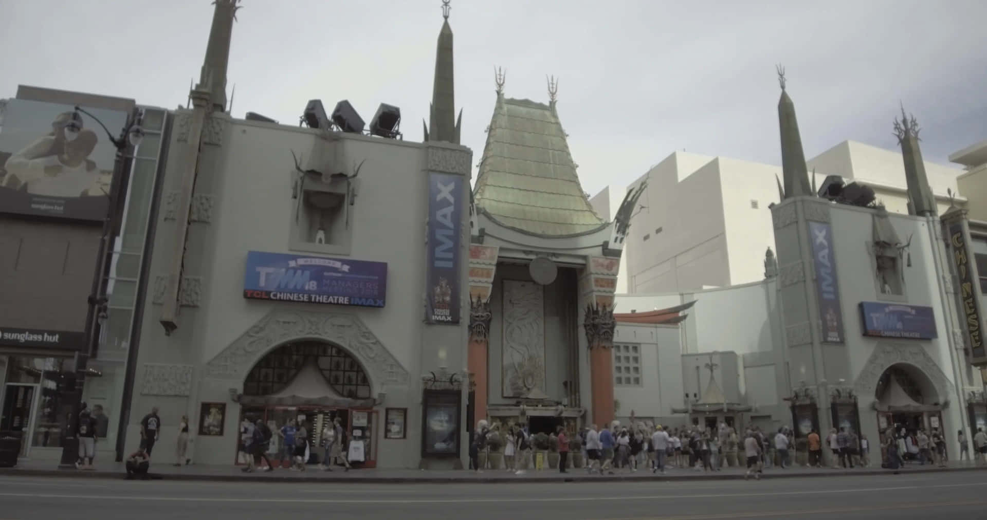 Gloomy Graumans Chinese Theatre Background