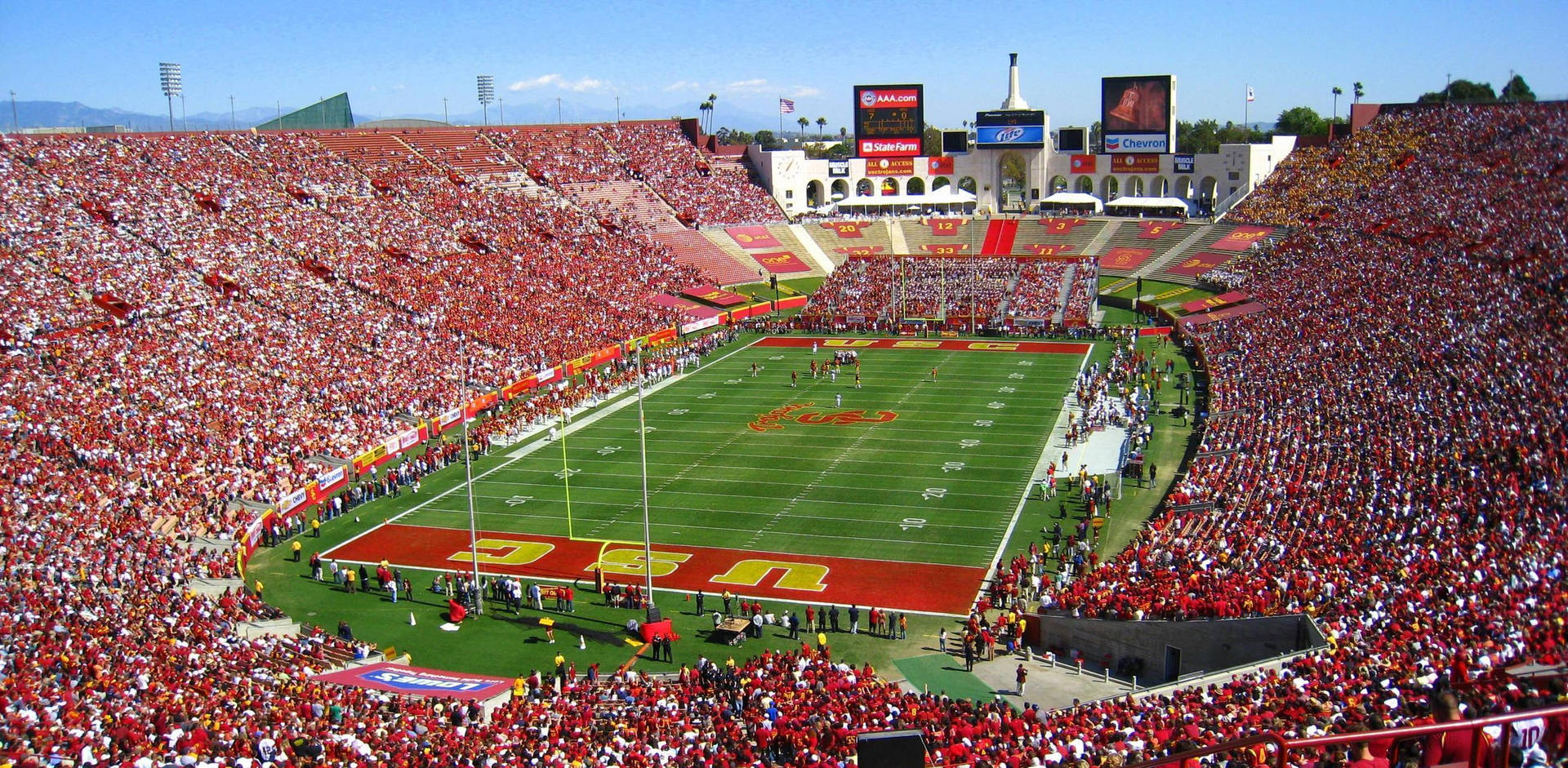 Glorious Football Stadium Of The University Of Southern California Background