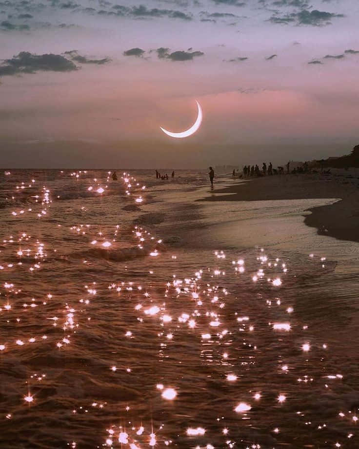 Glorious Moonlight Reflection In Water Background