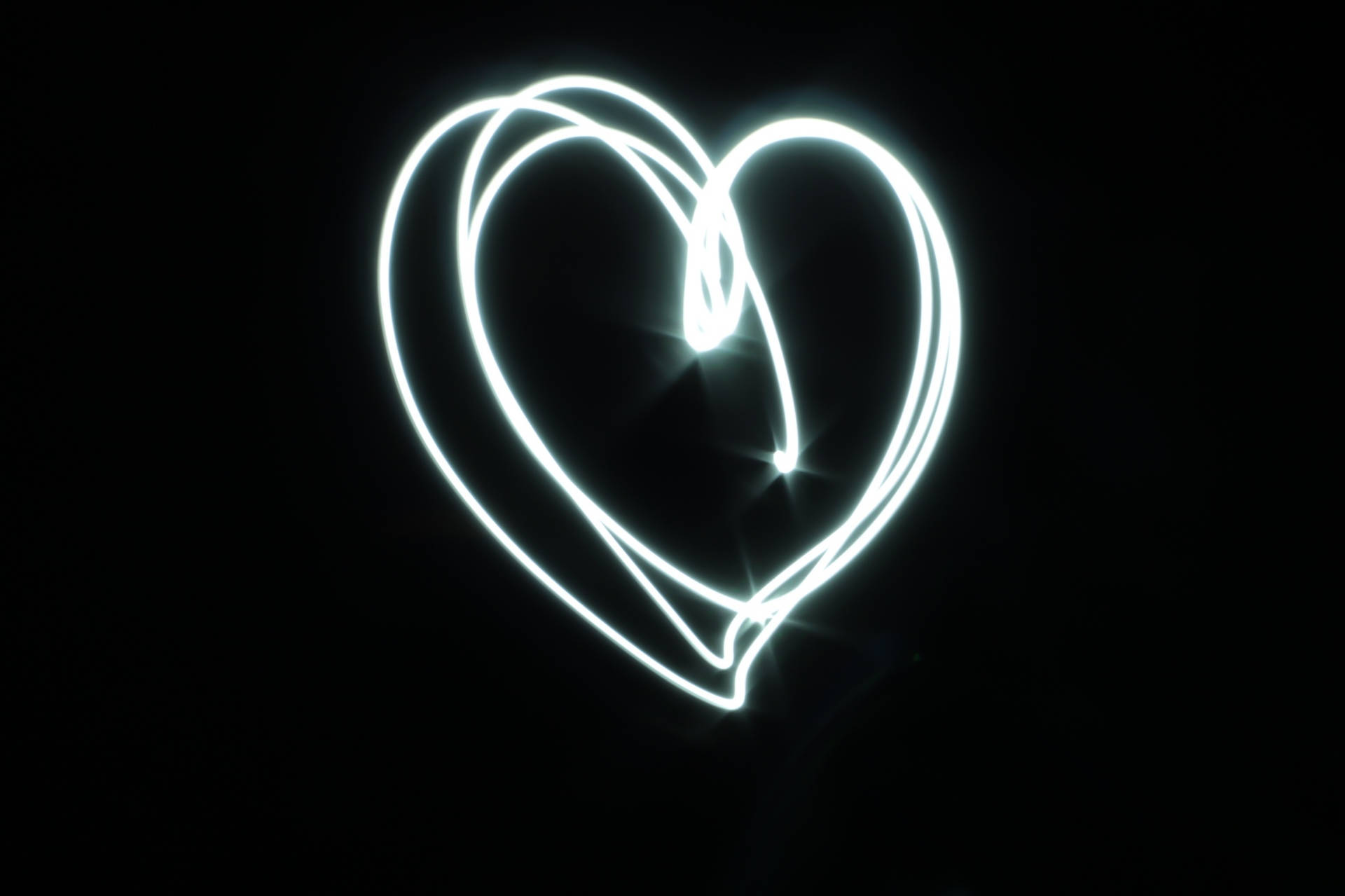 Glowing Black Heart Aesthetic Background