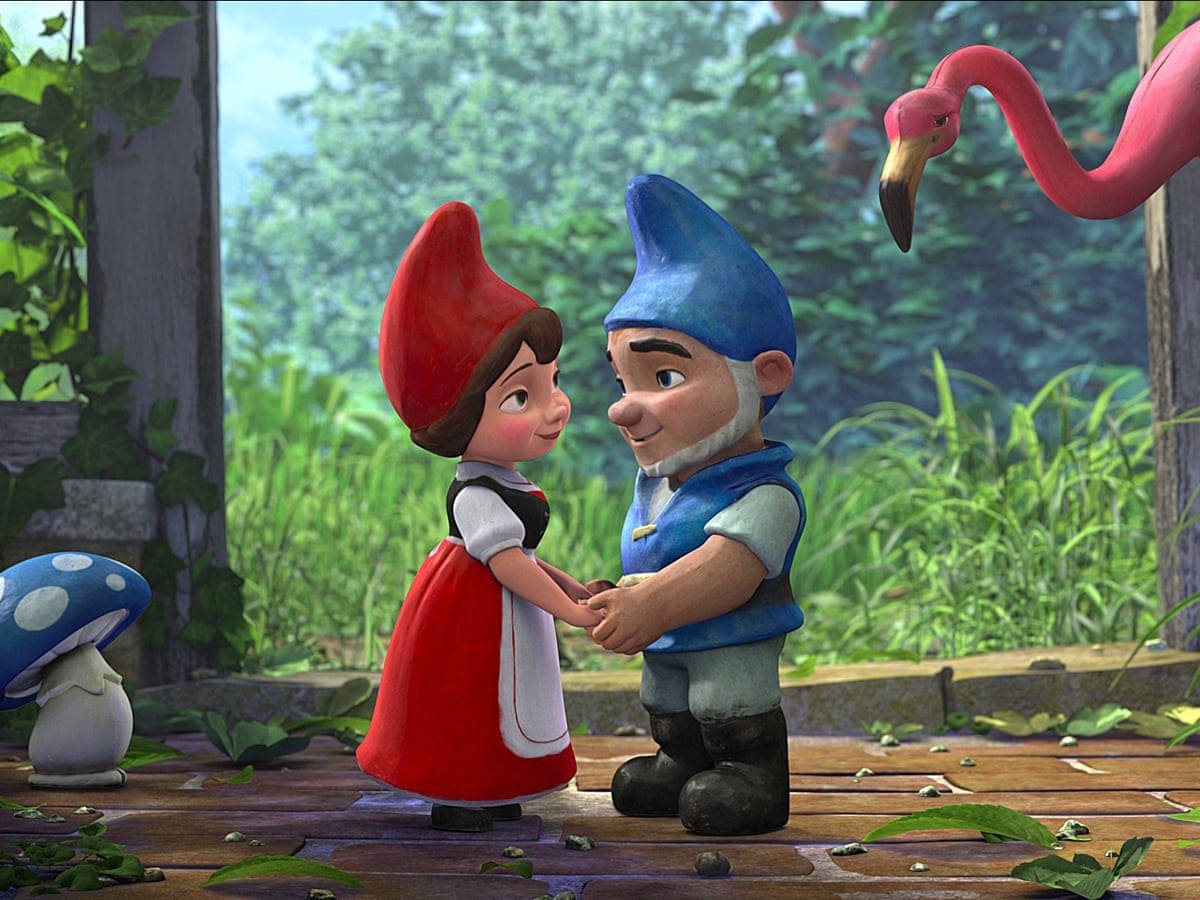 Gnomeo And Juliet Holding Each Other Background