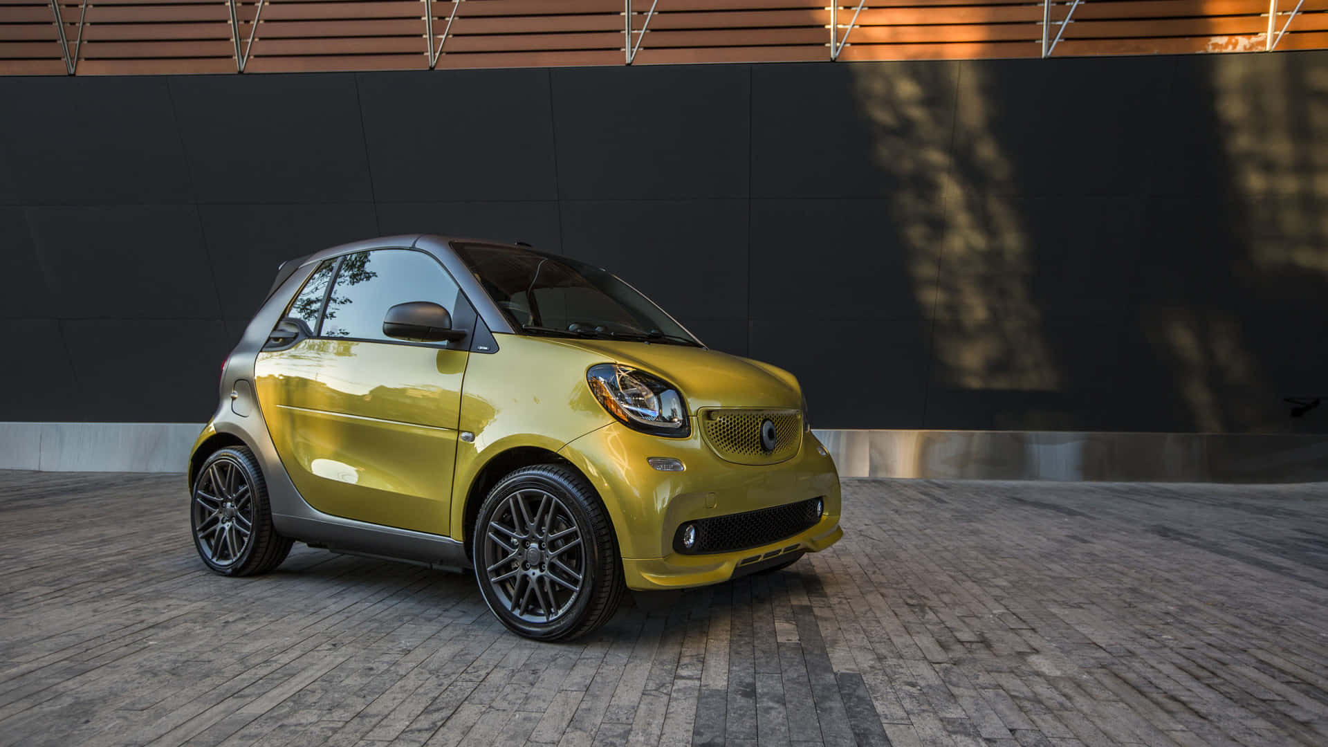 Gold Cars Smart Fortwo Background