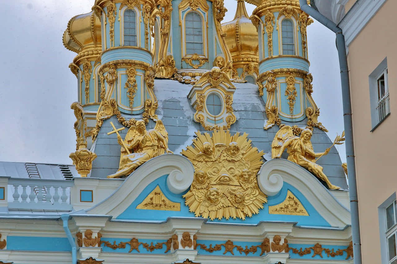 Gold Details Of Catherine Palace Background