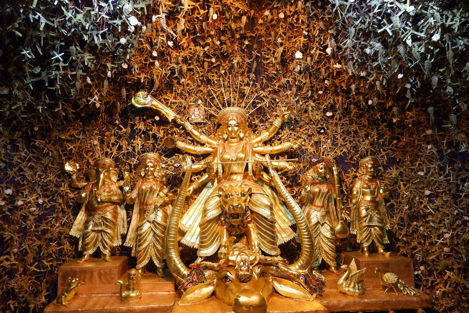 Gold Hindu Maa Durga Background