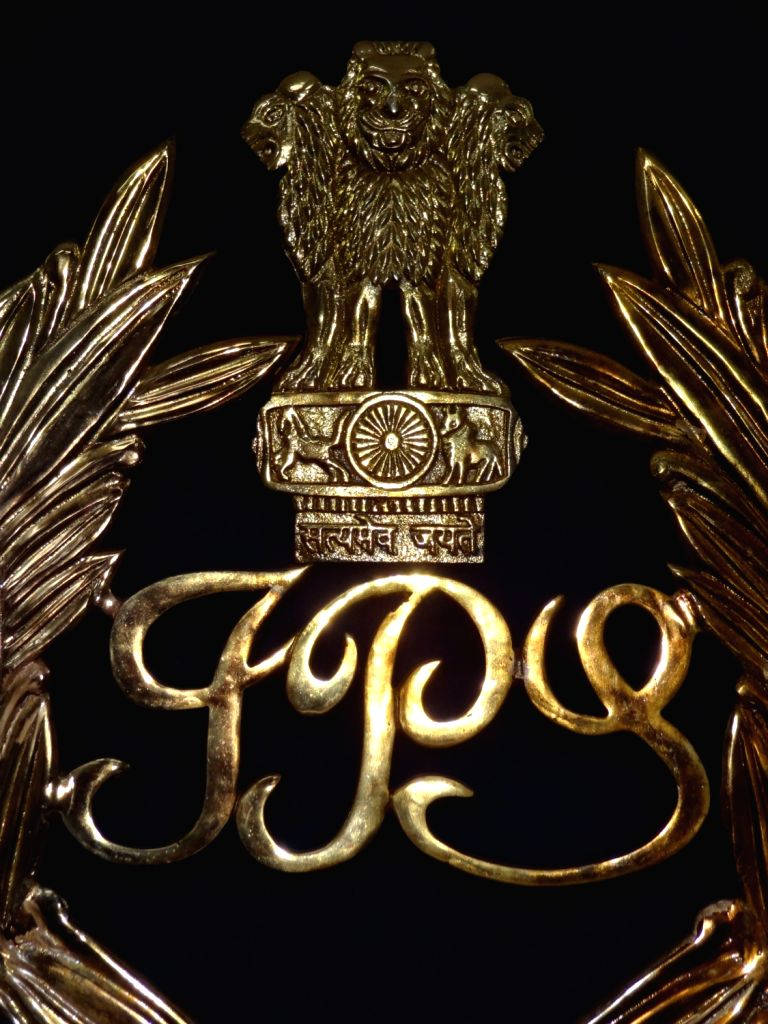 Gold Ips Logo Black Background