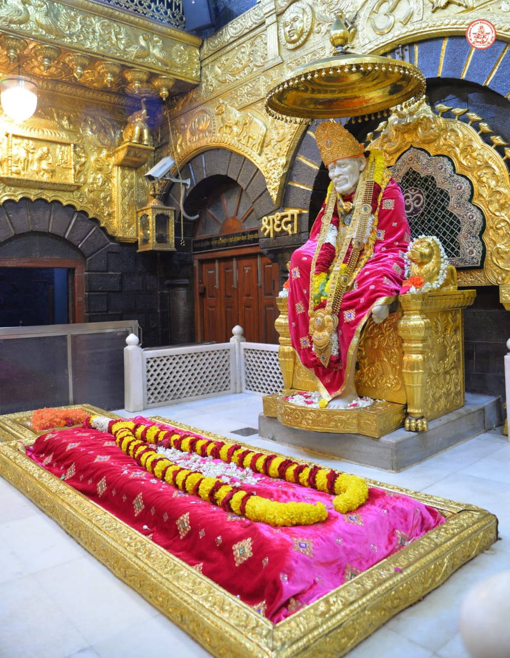Gold Temple Of Sai Baba Phone Background