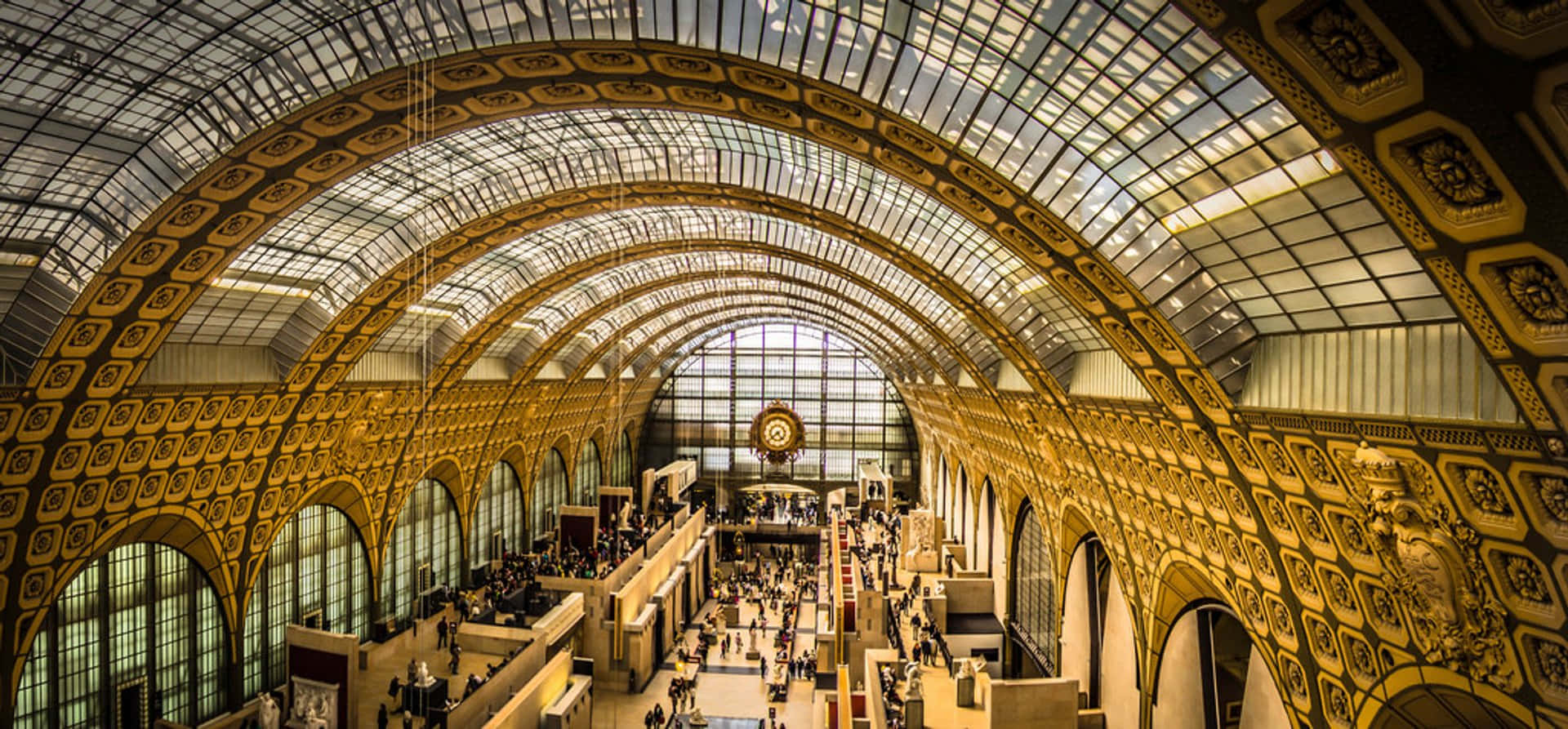 Golden Arches Of Musée Dorsay Background