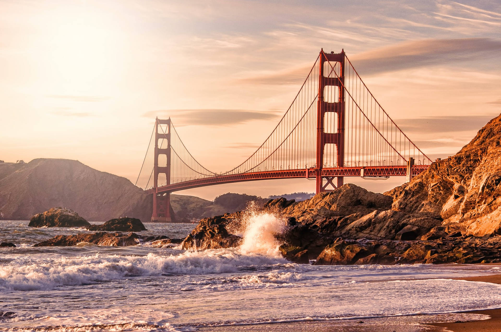 Golden Gate Bridge Bright Sunlight