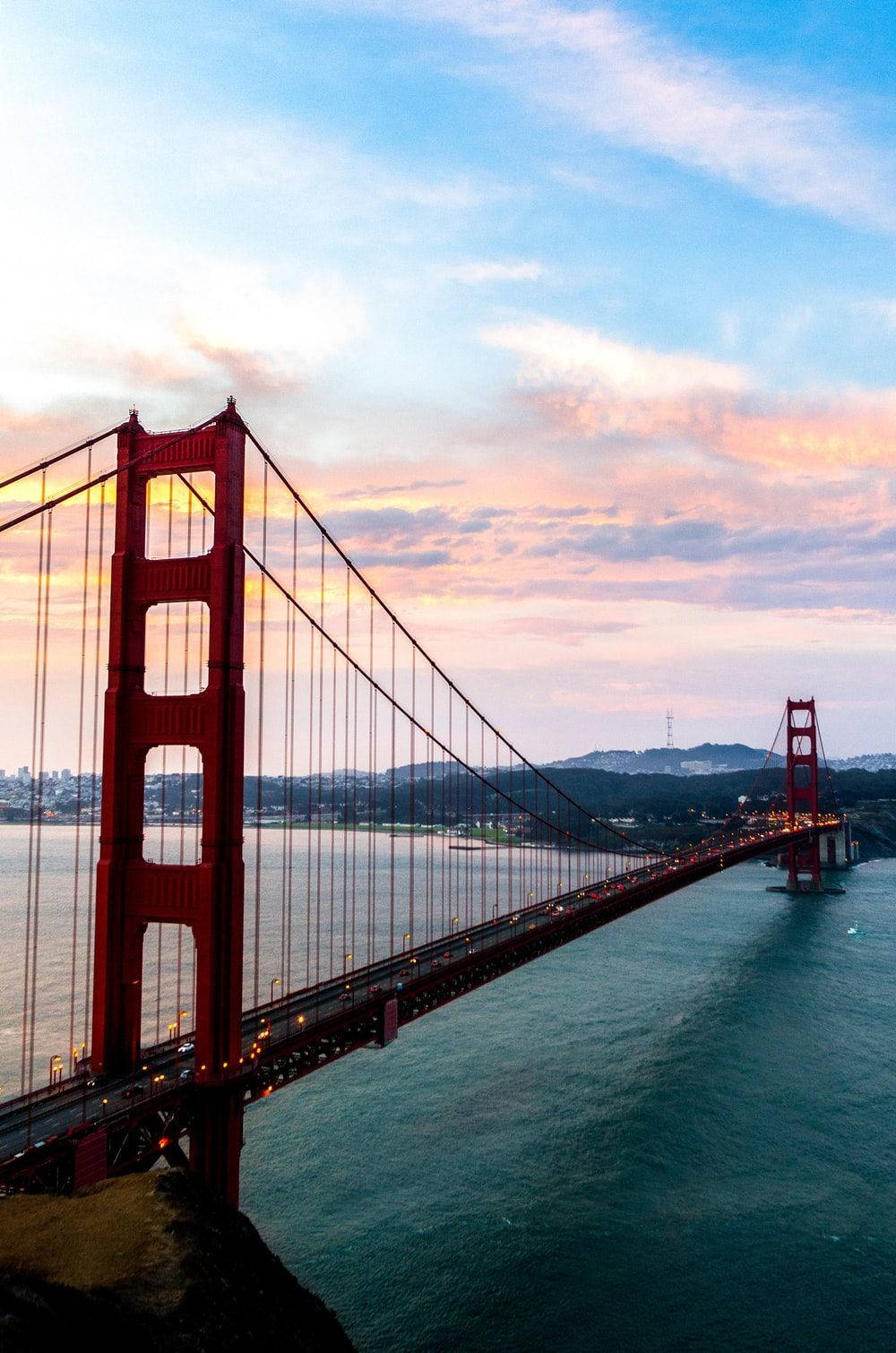 Golden Gate Bridge During Daytime Background