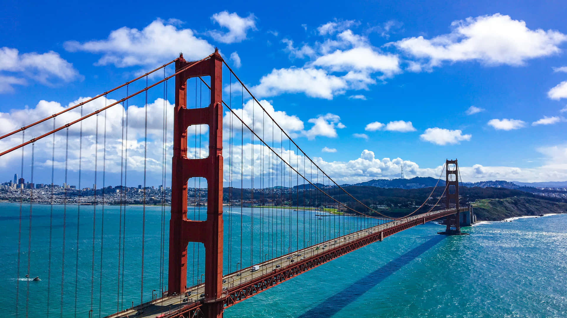 Golden Gate Bridge Sunny Day4 K Background