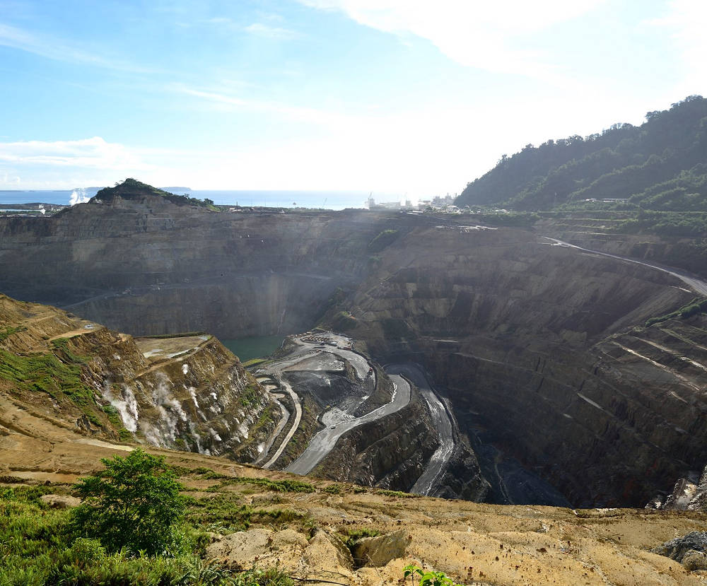 Goldmines In Lihir Island Background