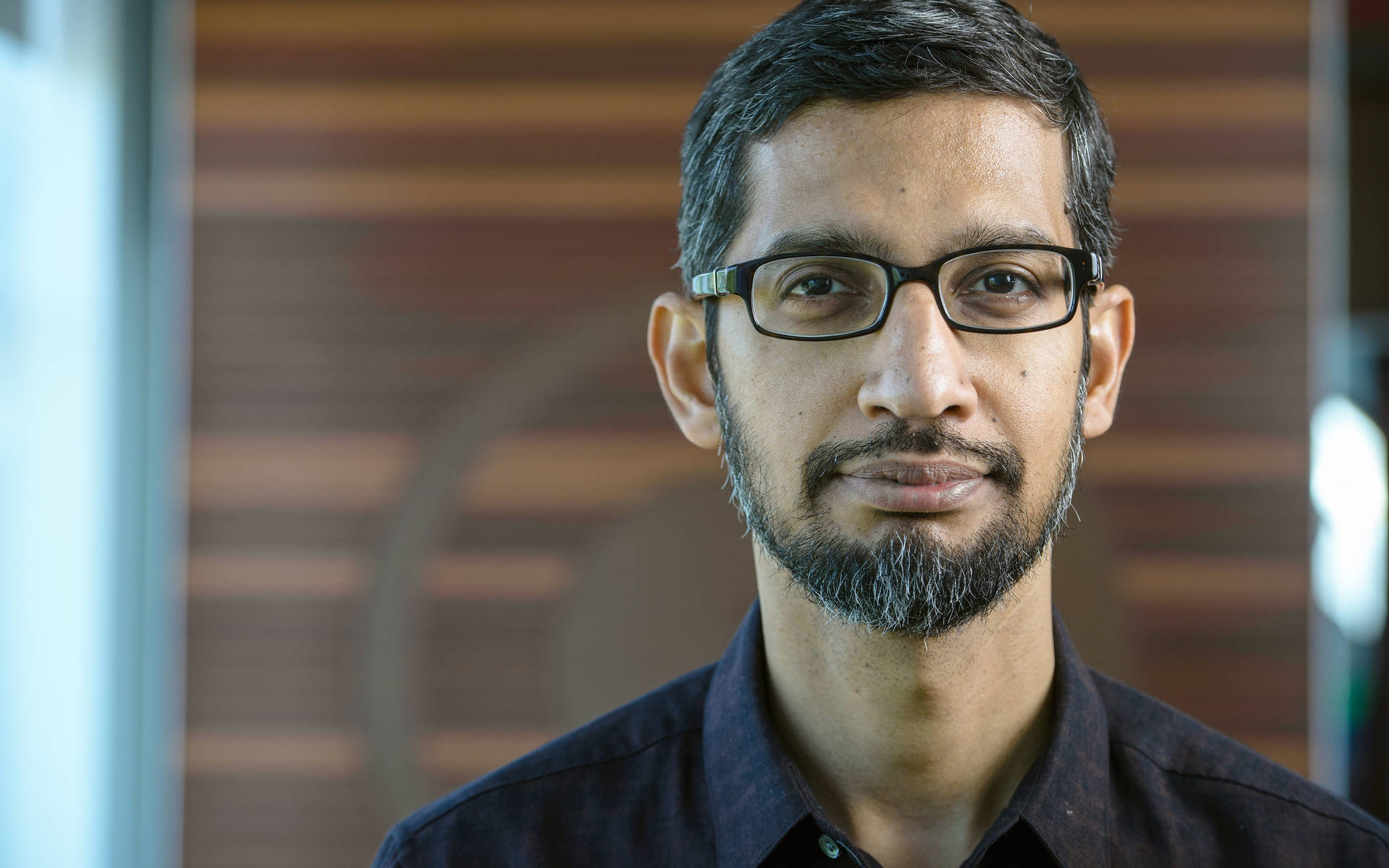 Google Ceo Sundar Pichai Face Photograph Background