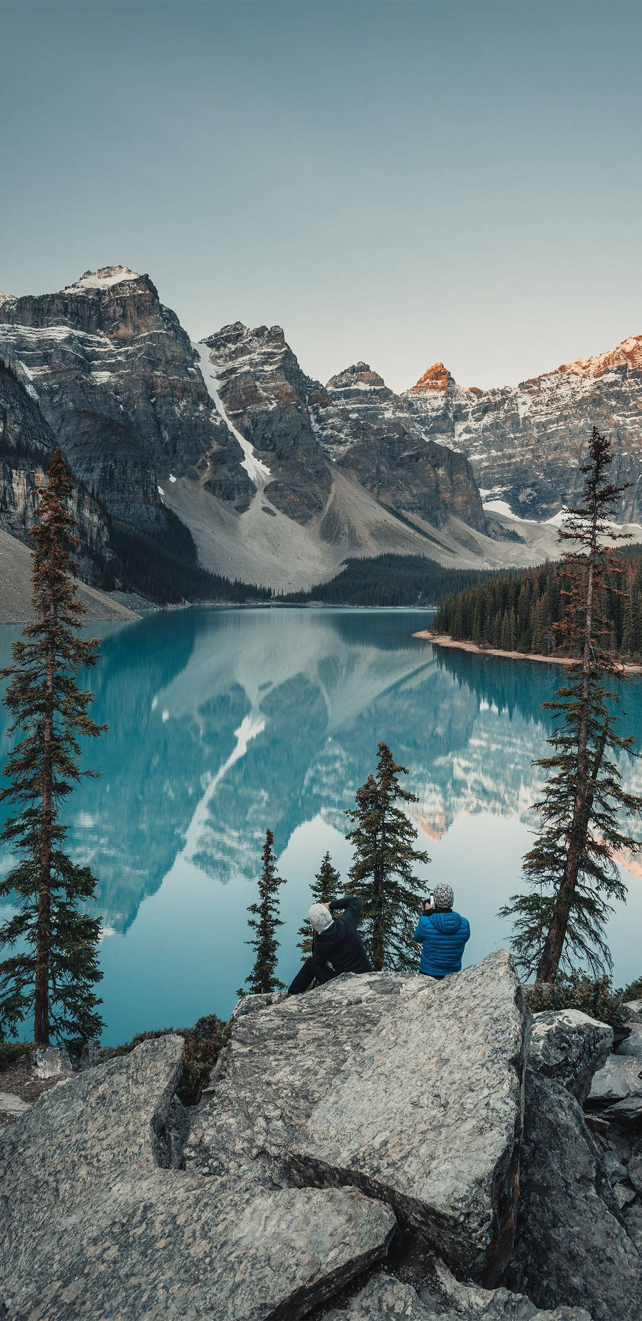 Google Pixel Moraine Lake Background