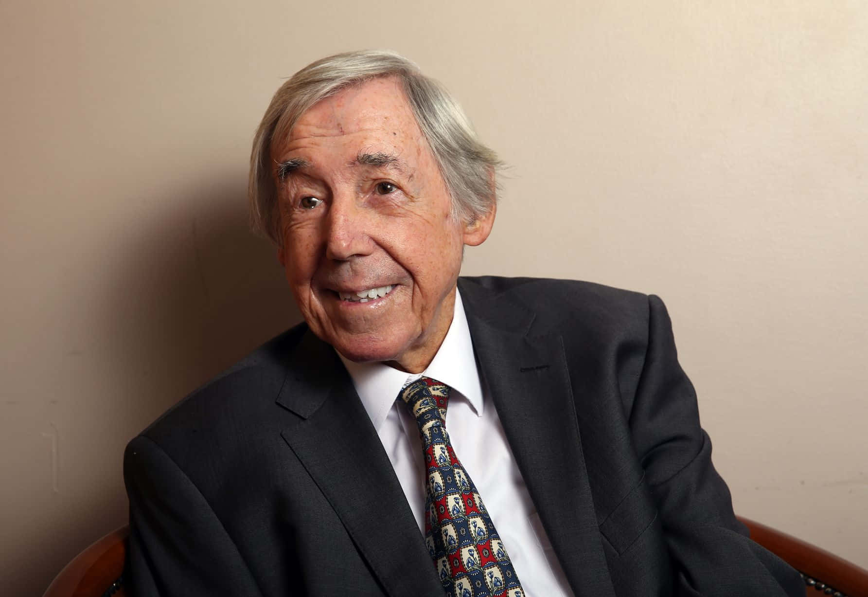 Gordon Banks In An Interview Background