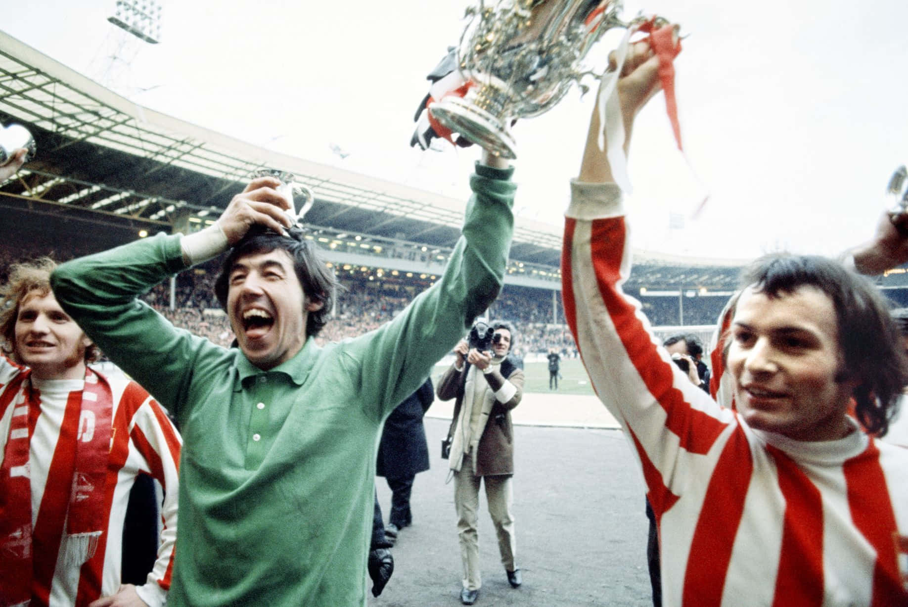 Gordon Banks With John Marsh Background