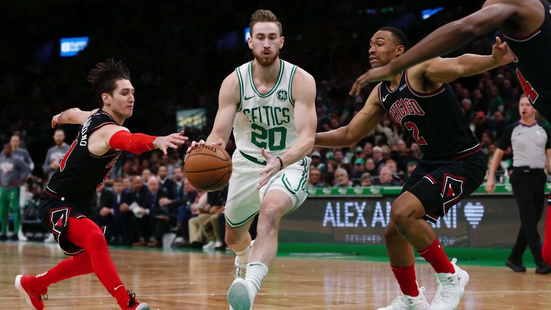 Gordon Hayward Celtics Vs Chicago Background