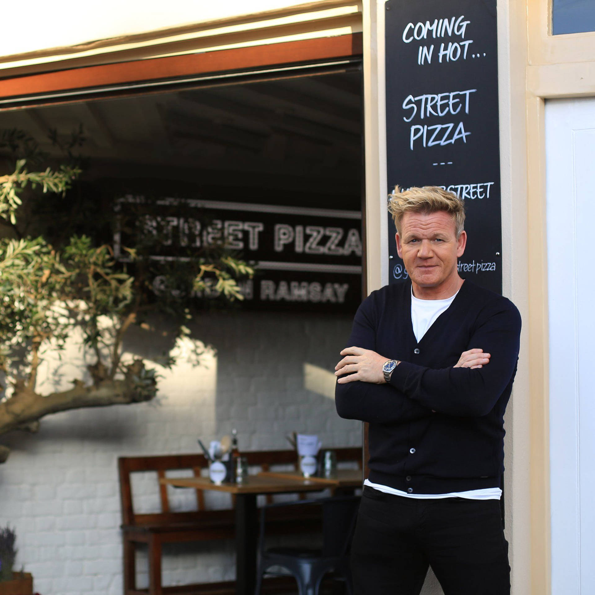 Gordon Ramsay Street Pizza Background
