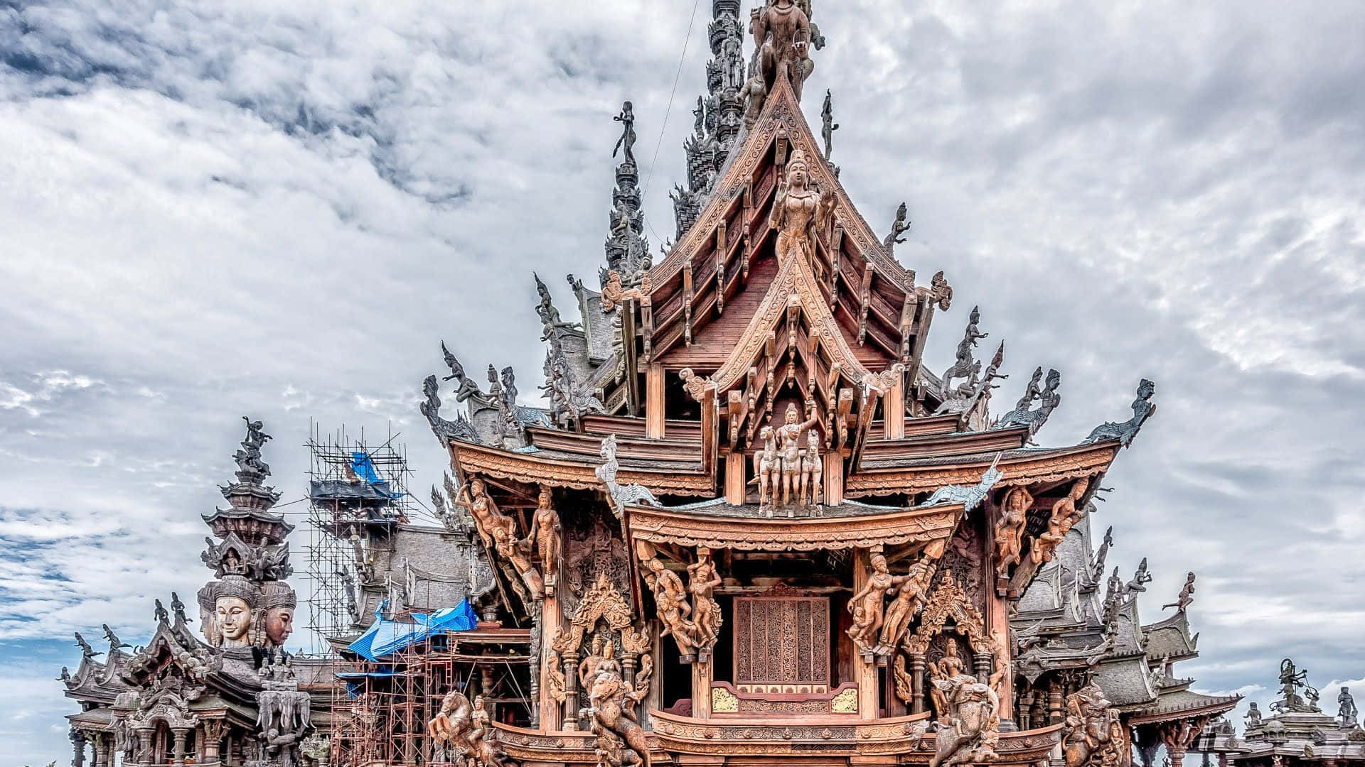Gorgeous Designs Of The Sanctuary Of Truth Roof