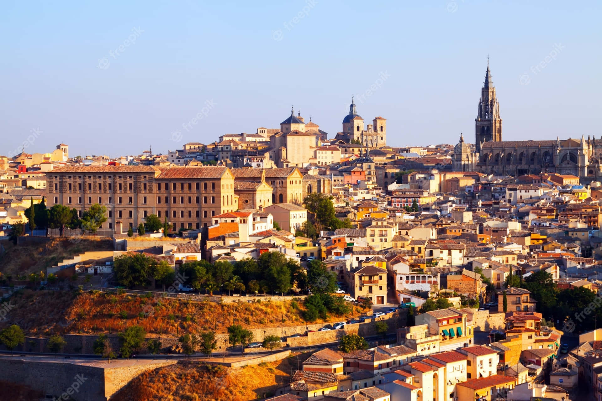 Gorgeous View Toledo Cathedral Orange Aesthetic Background