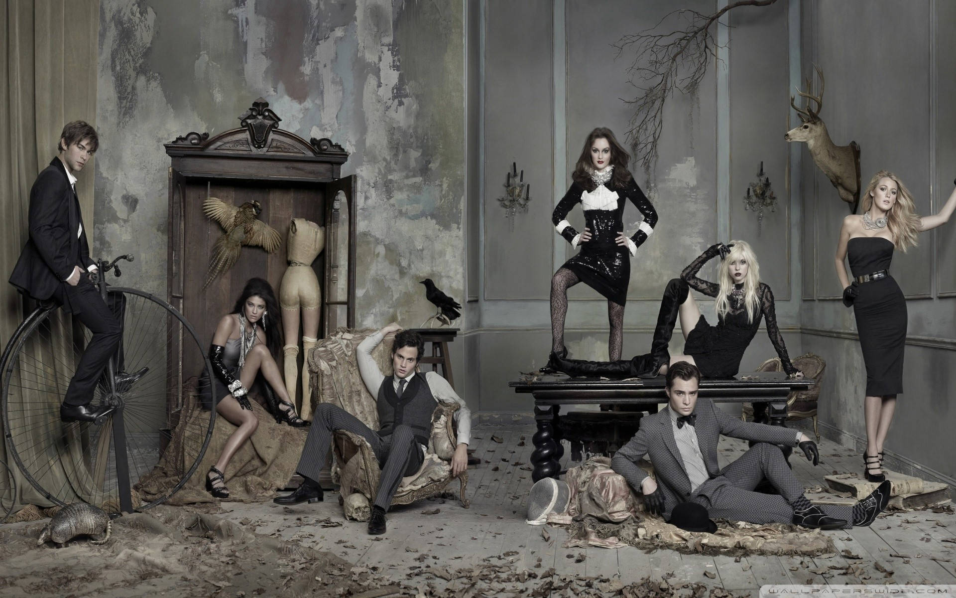 Gossip Girl Classy Group Photography Background