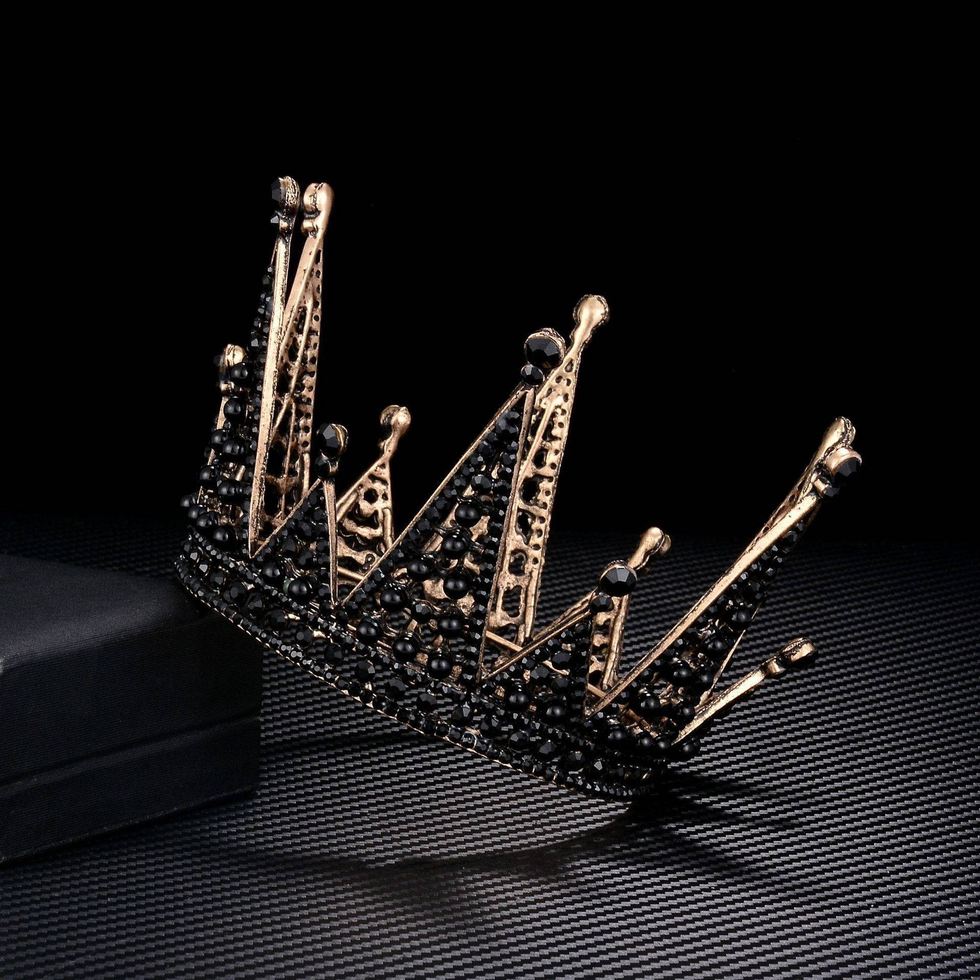 Gothic Gold Black Crown Background