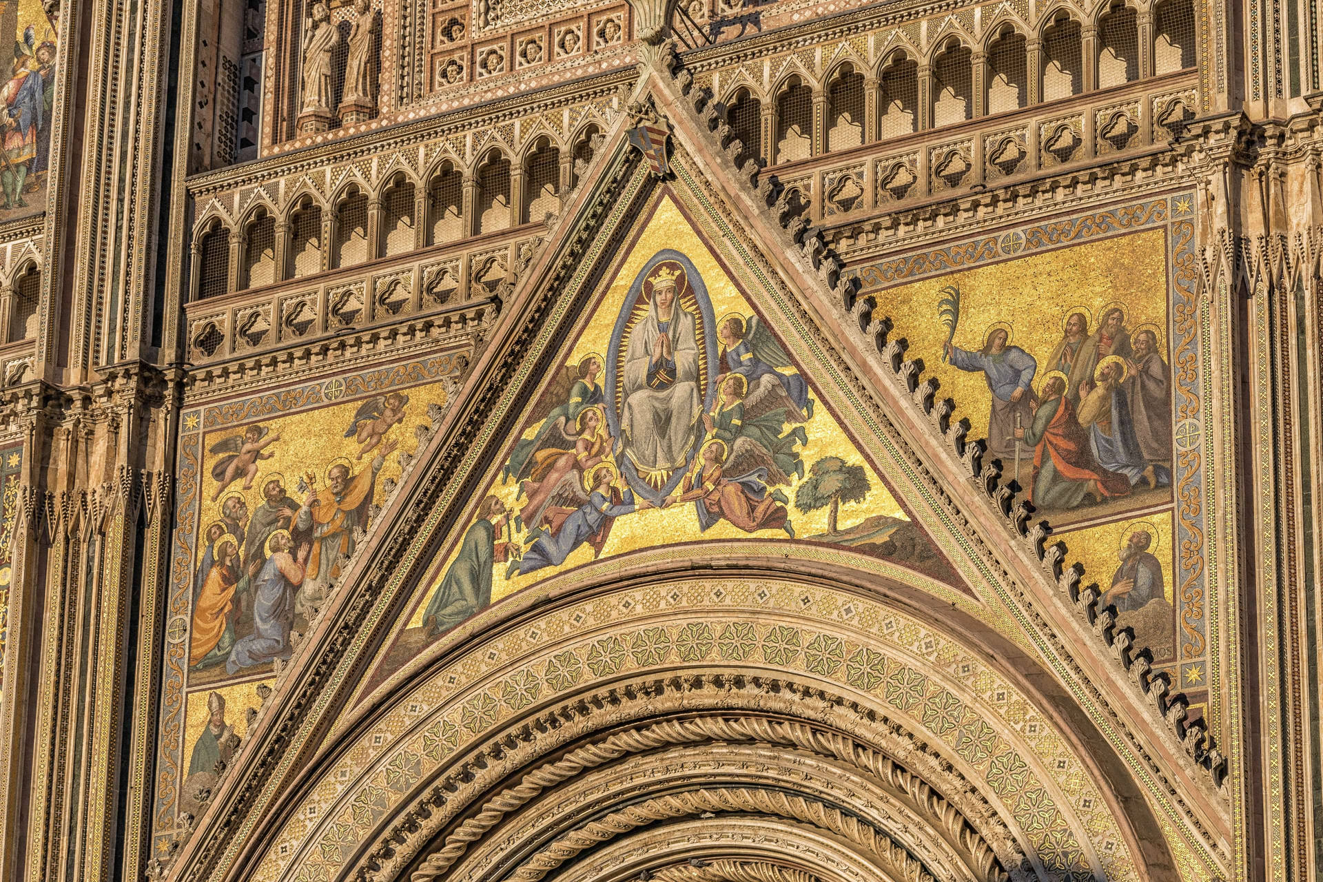 Gothic Motif Of Chartres Cathedral Background