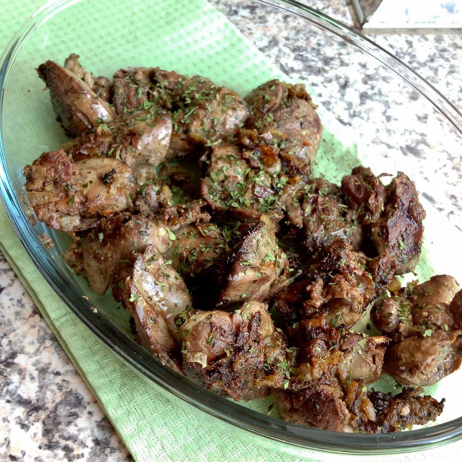 Gourmet Chicken Livers With Onion And Herbs