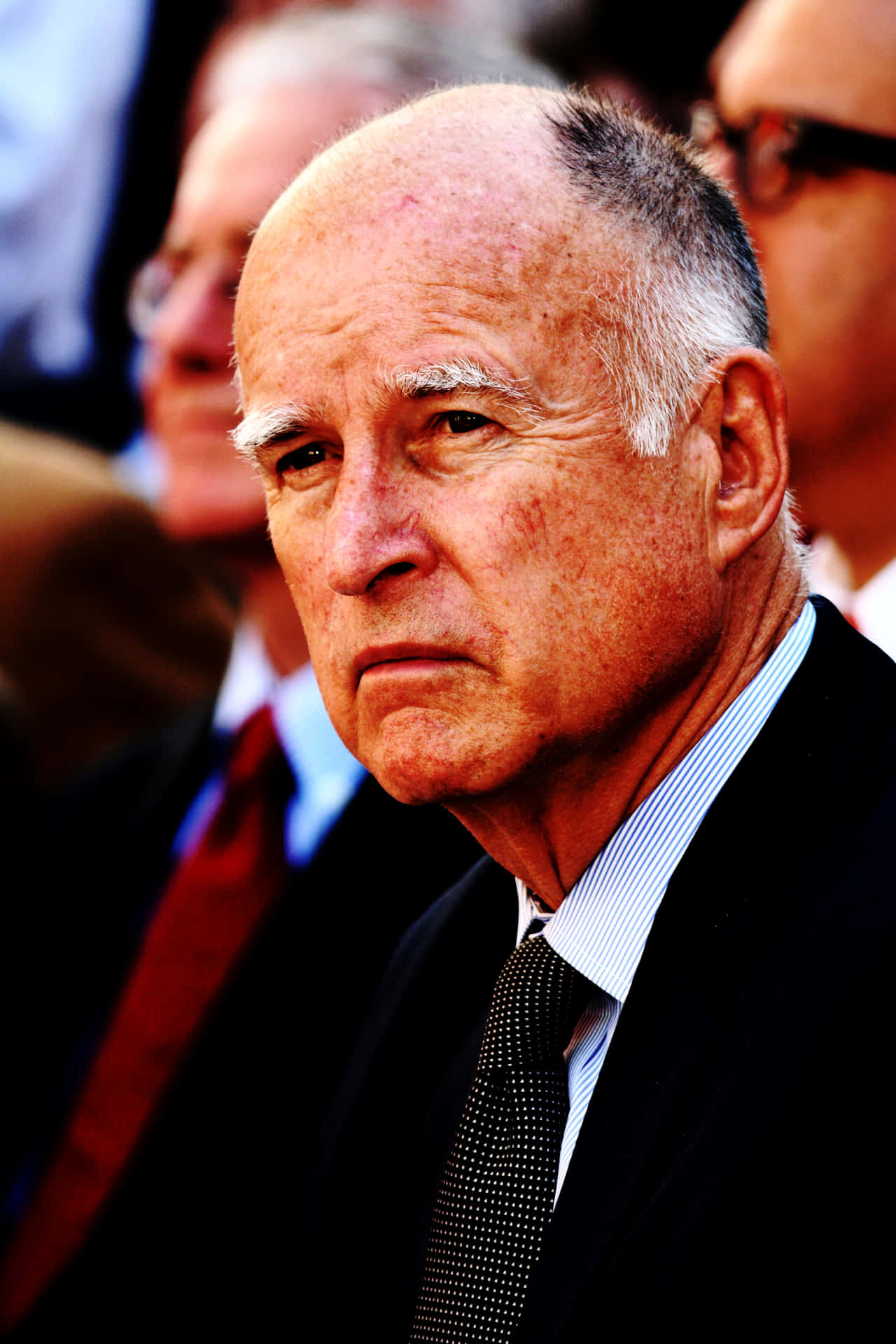 Governor Jerry Brown Talking To Californians Background