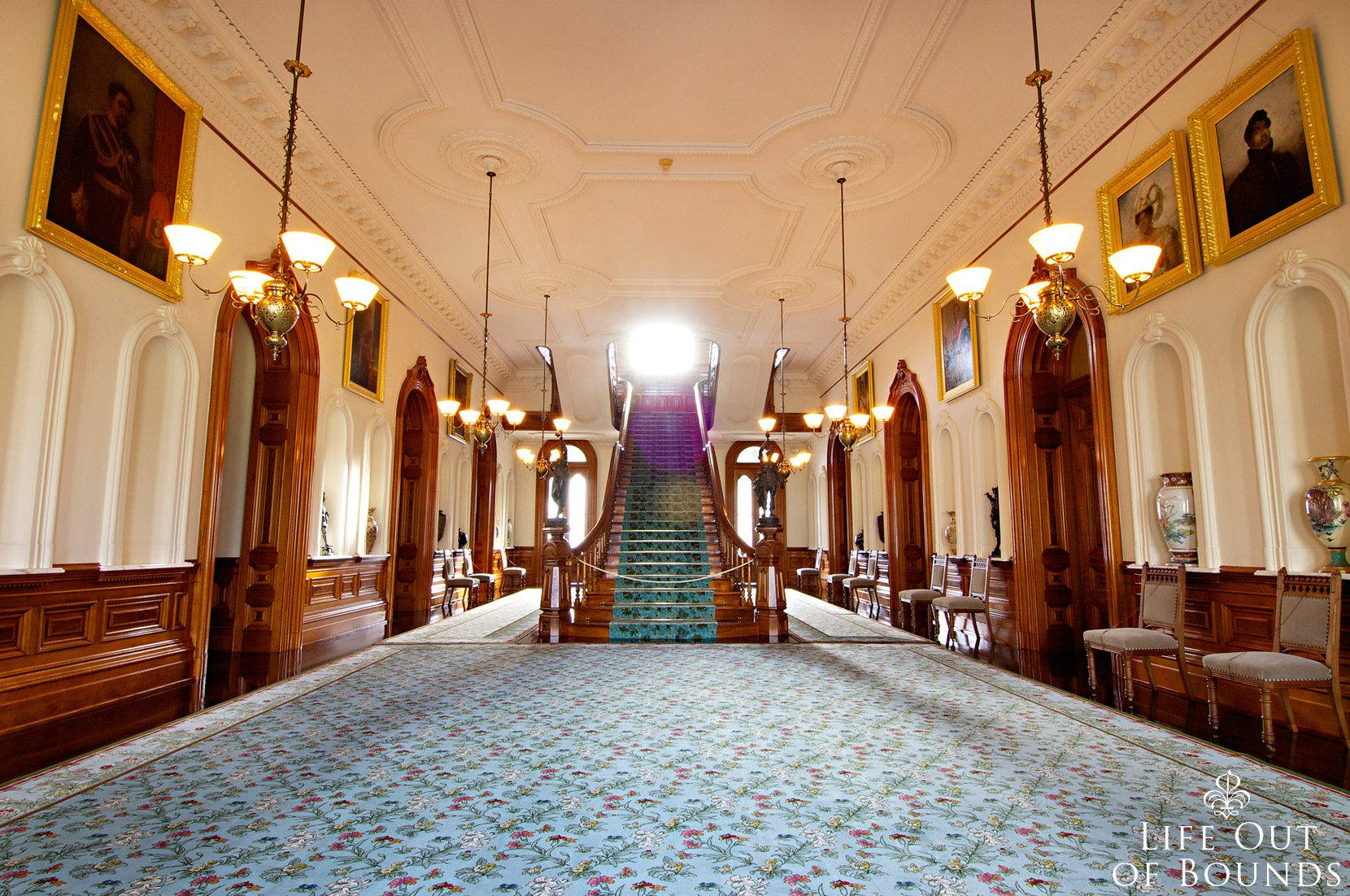 Grand Hall Inside Iolani Palace Background