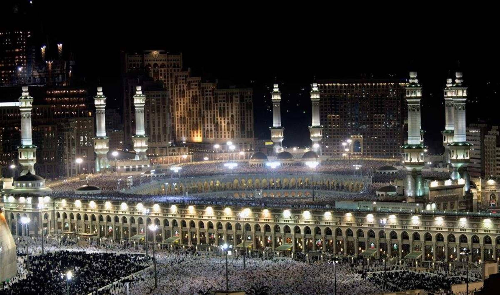 Grand Mosque At Night In Makkah Hd
