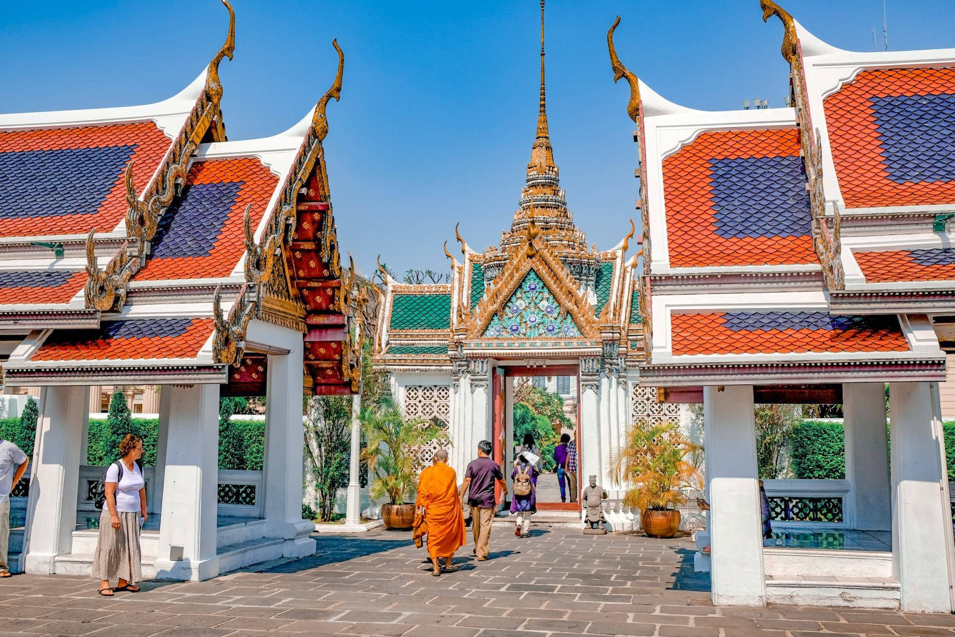Grand Palace Bangkok's Beautiful Complexes Background