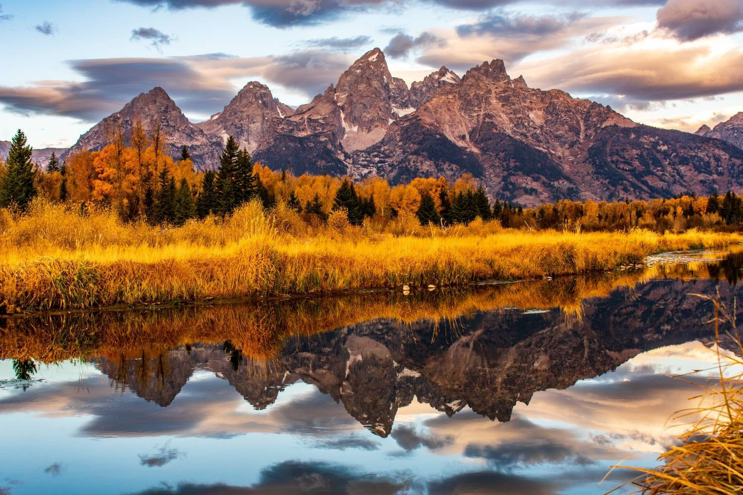 Grand Teton National Park During Autumn Background