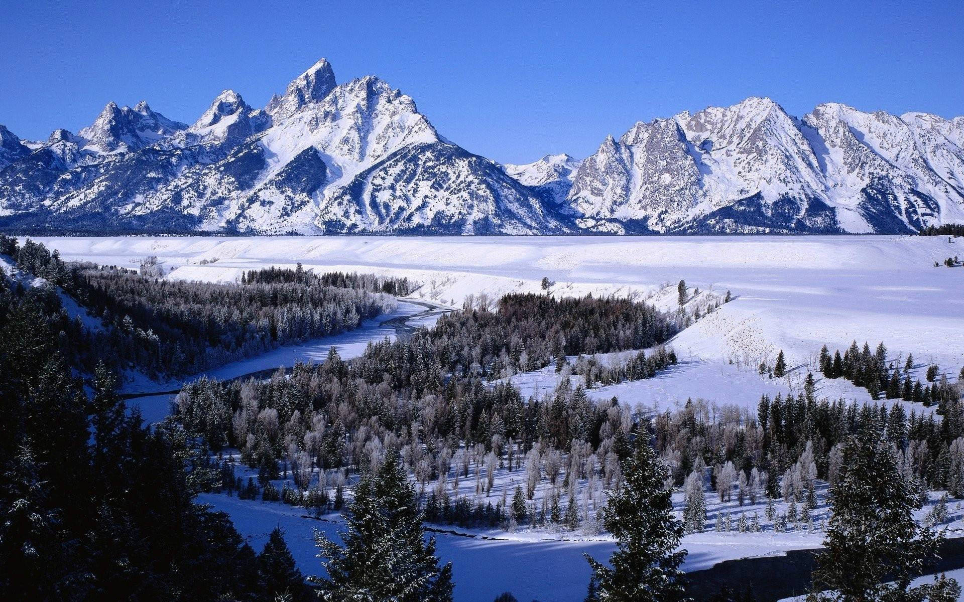 Grand Teton National Park Snowy Day Background